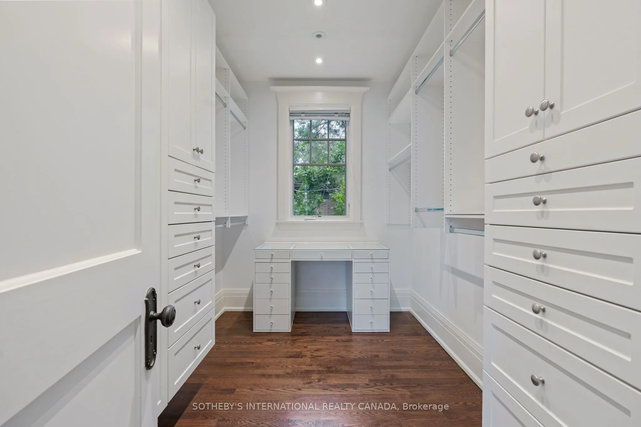 58 Lytton Boulevard