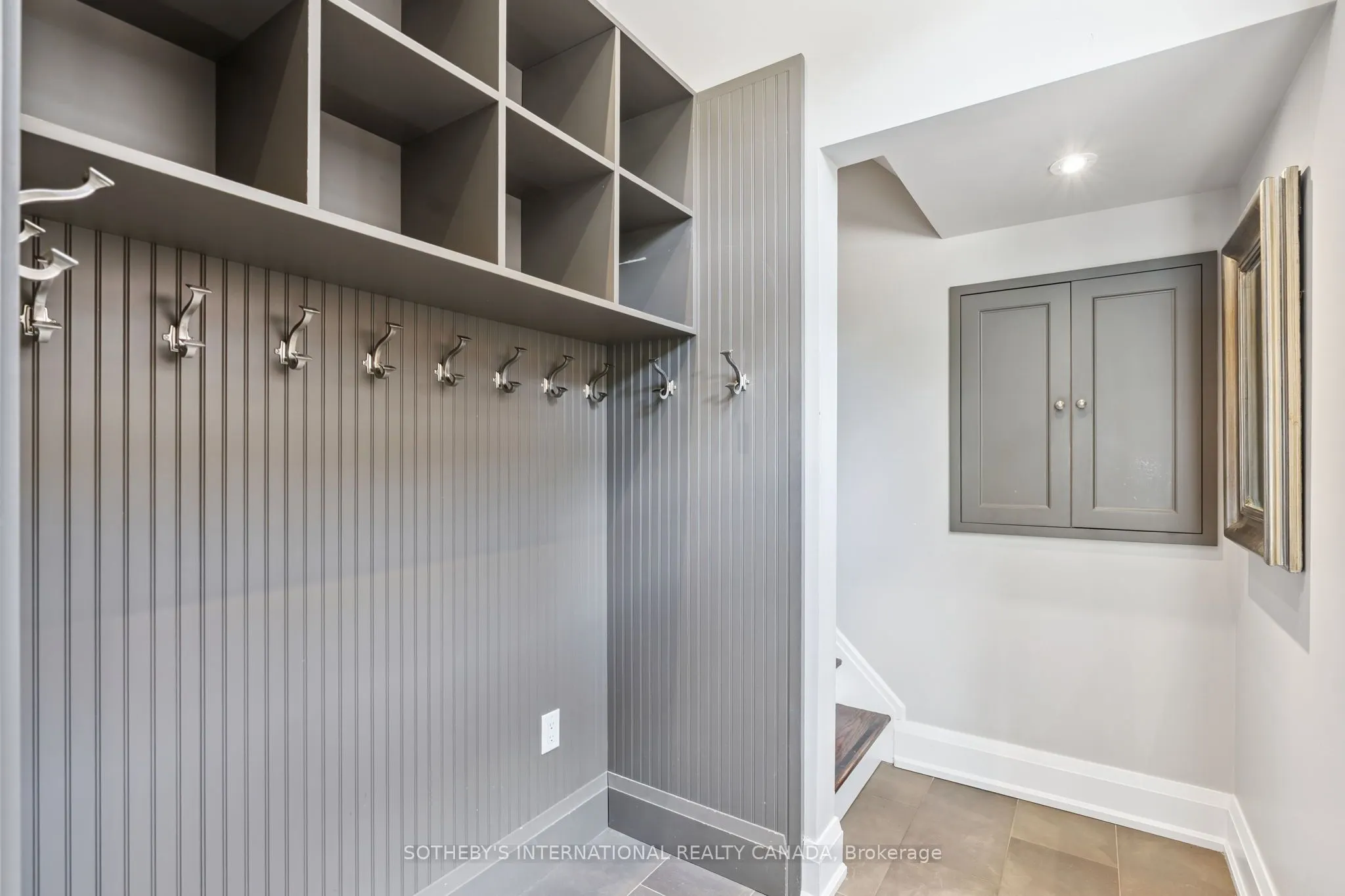 58 Lytton Boulevard