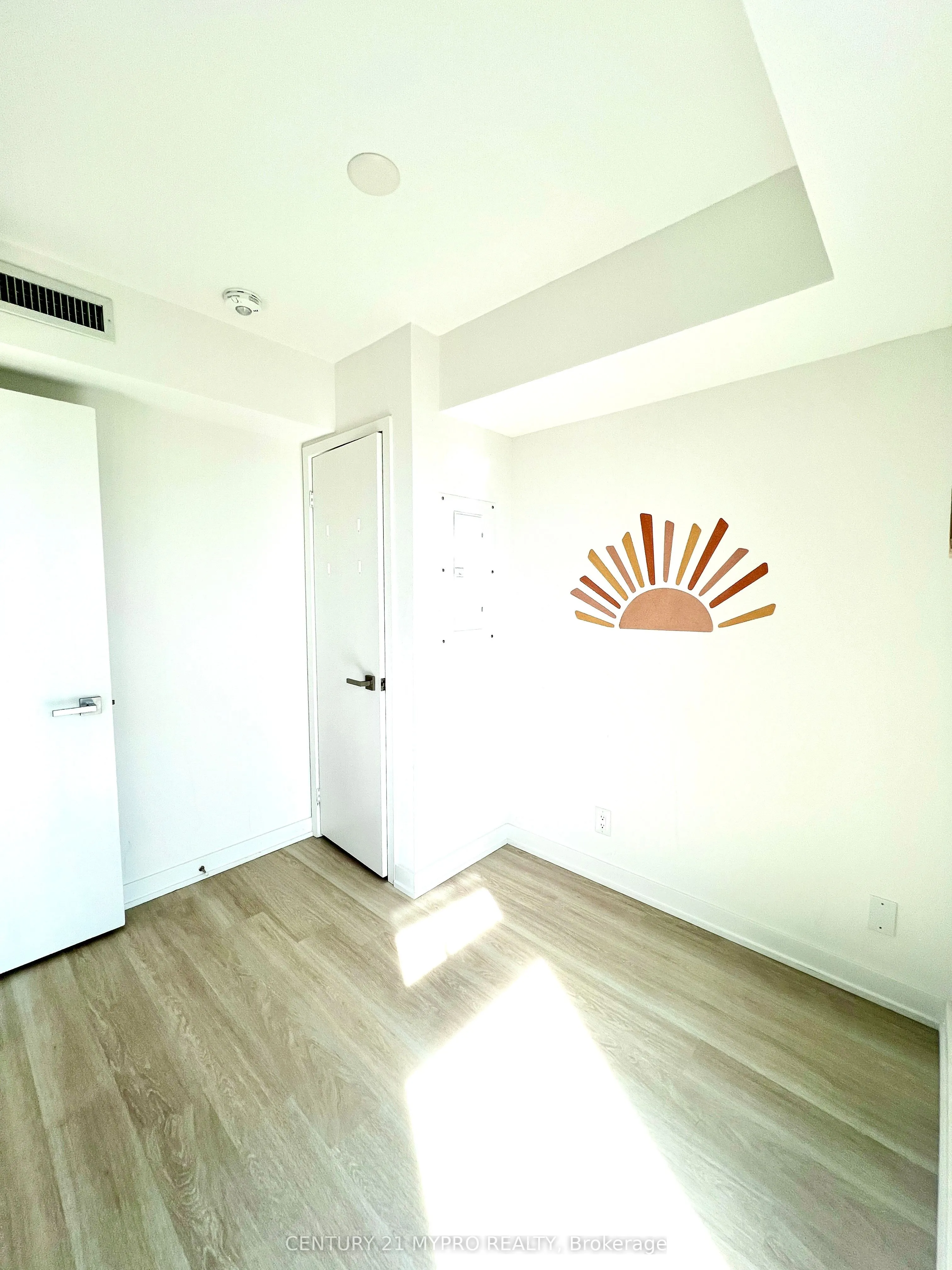 30 Tretti Way, #518