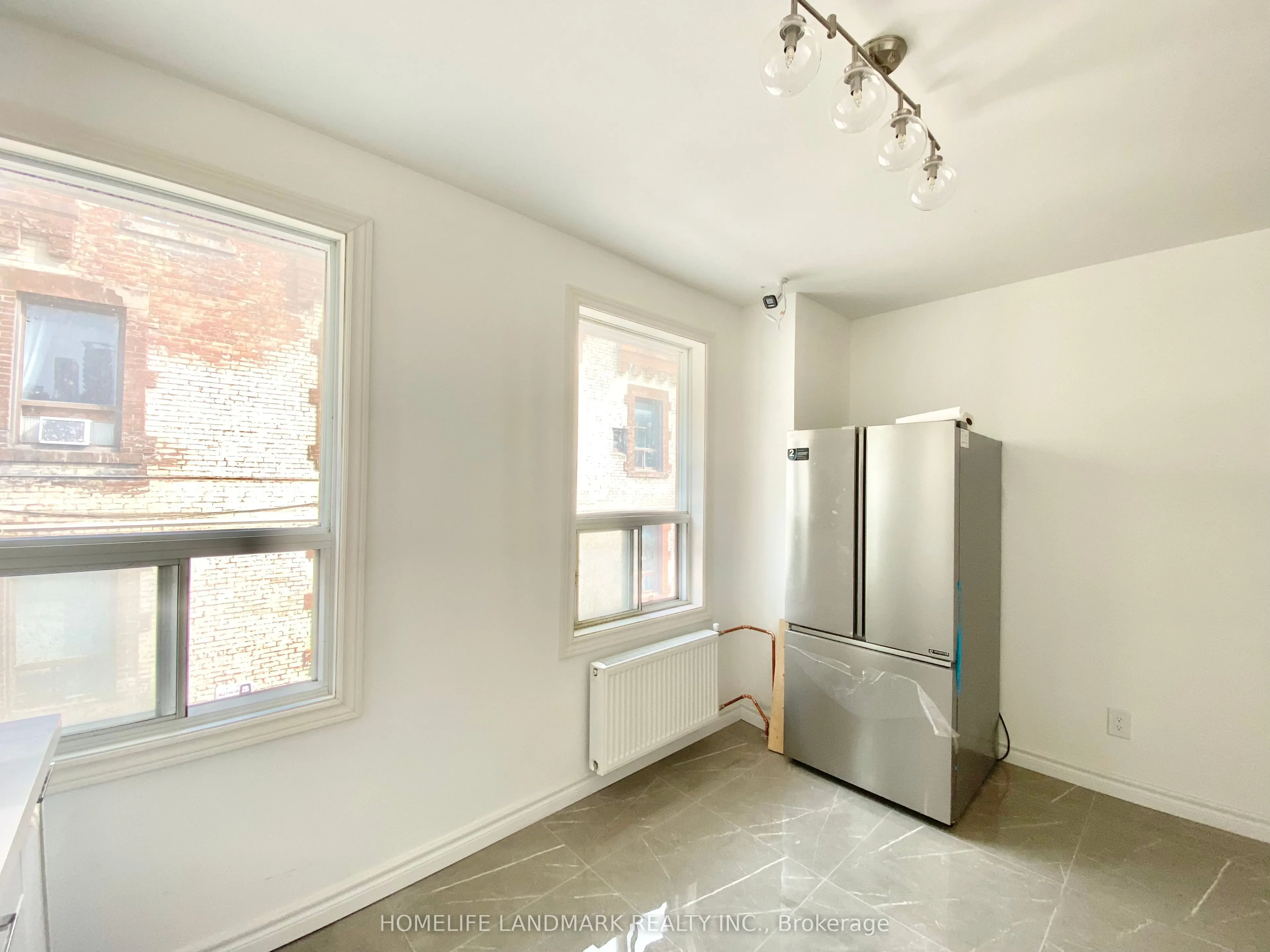 18 Gifford Street, #201