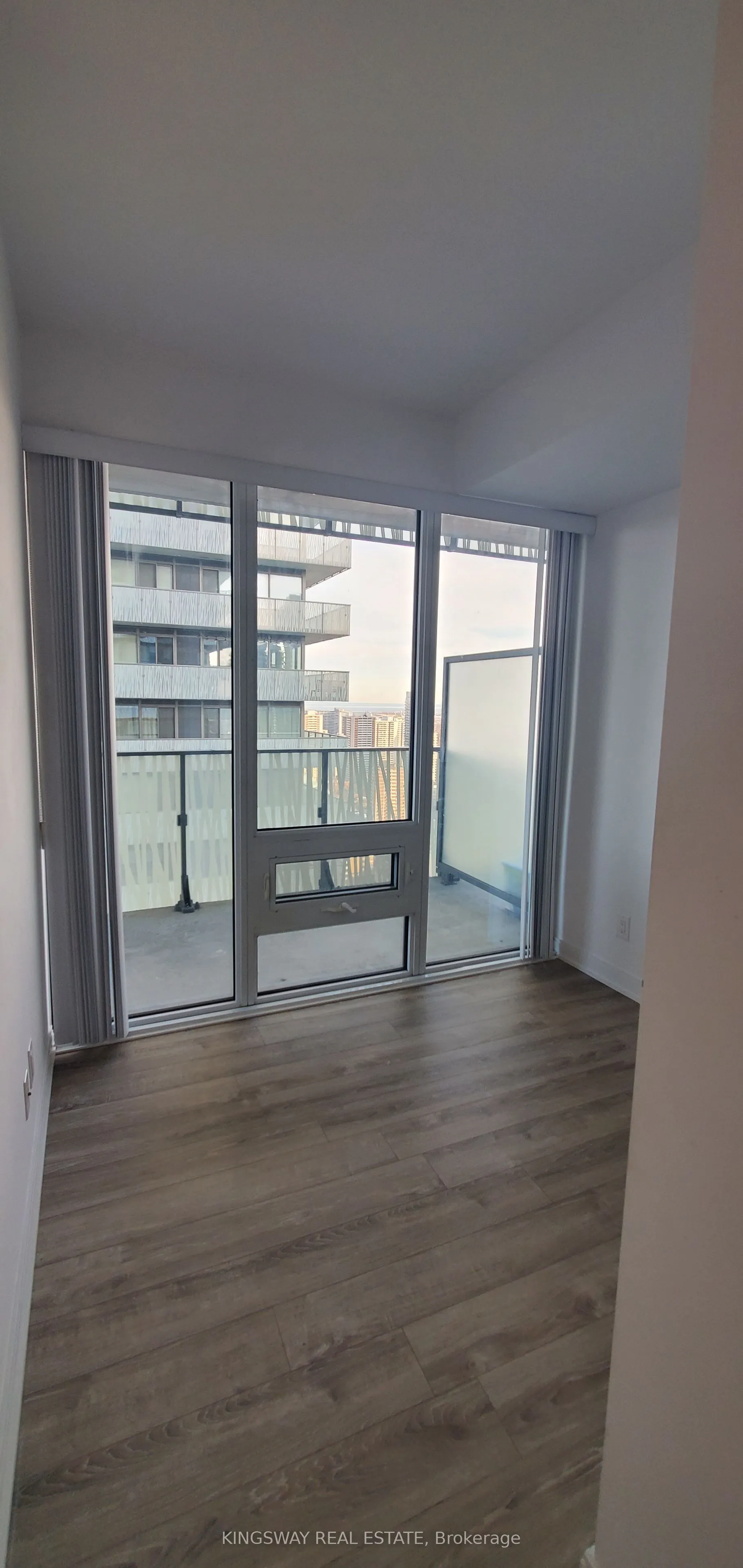 42 Charles Street E, #3401
