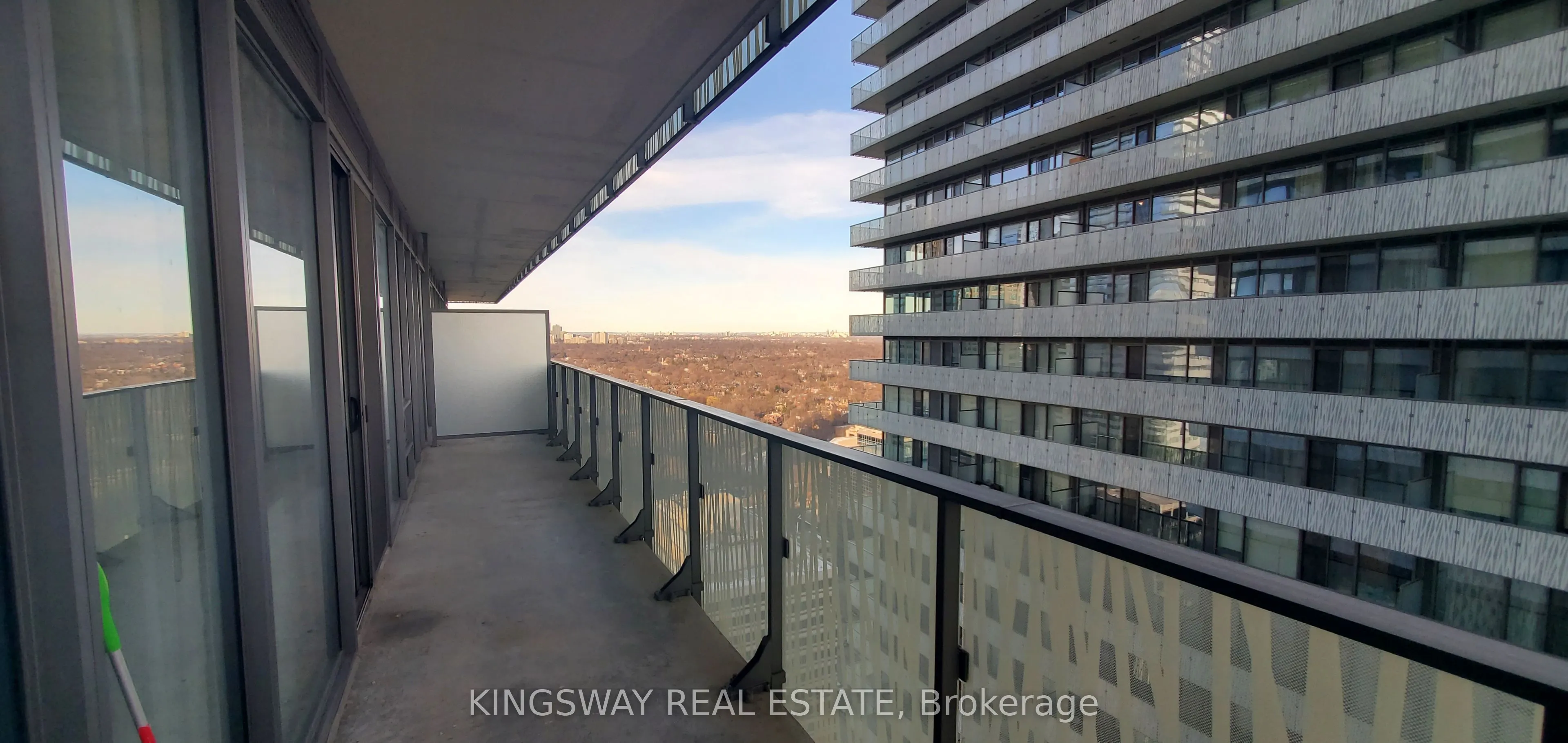 42 Charles Street E, #3401