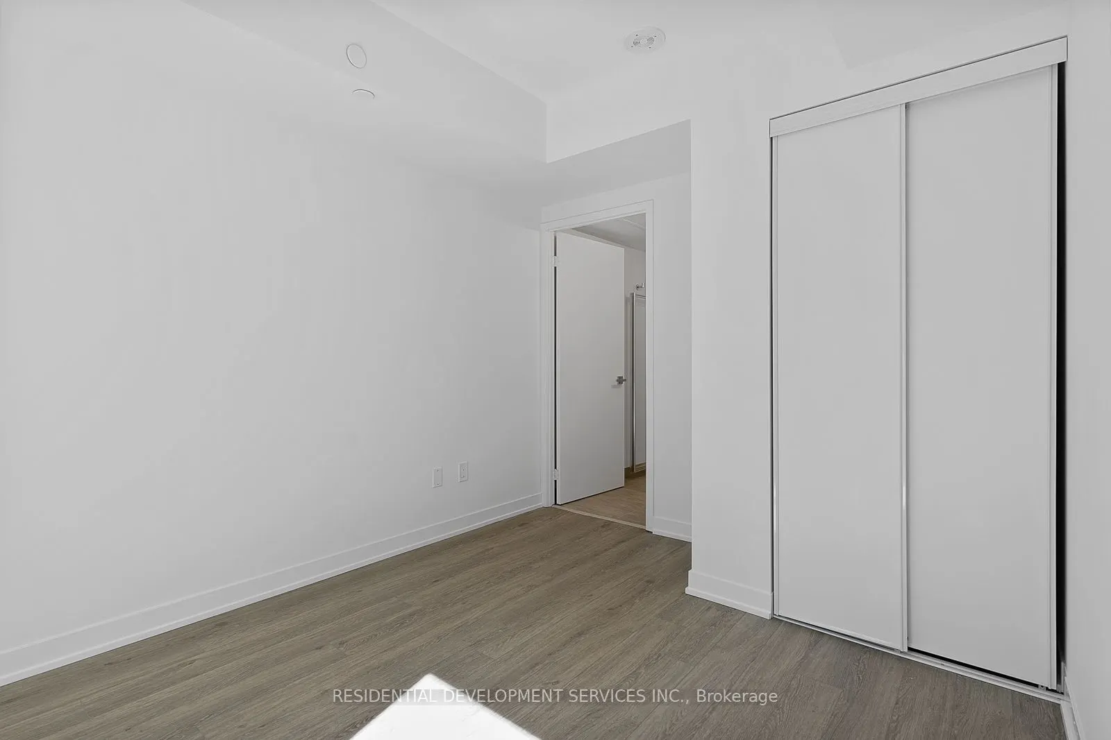 500 Wilson Avenue, #415