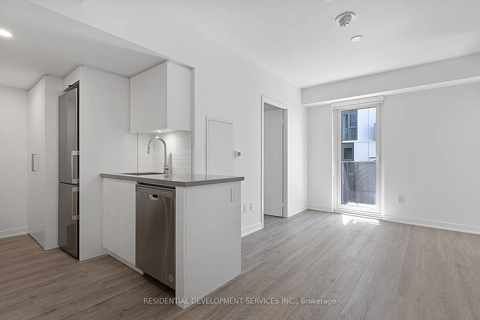 500 Wilson Avenue, #415