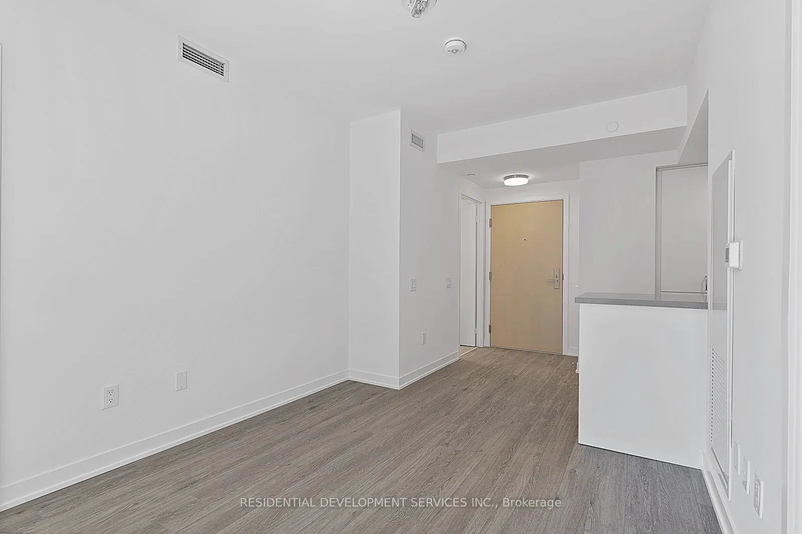 500 Wilson Avenue, #415