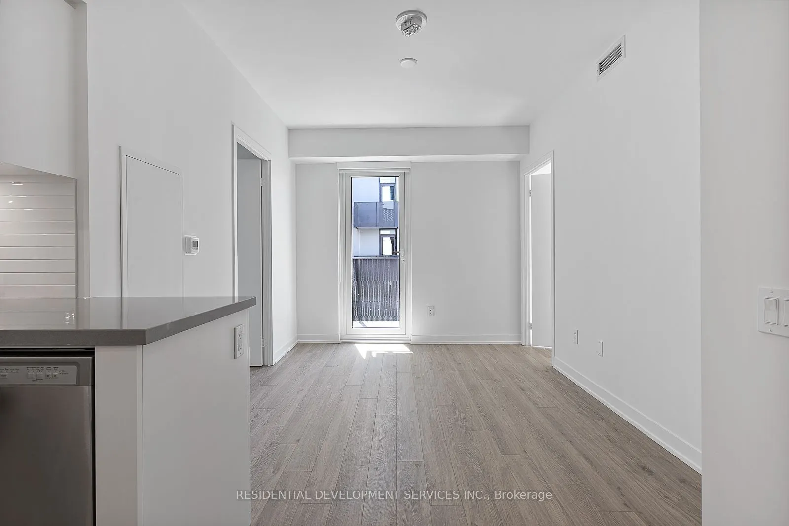 500 Wilson Avenue, #415