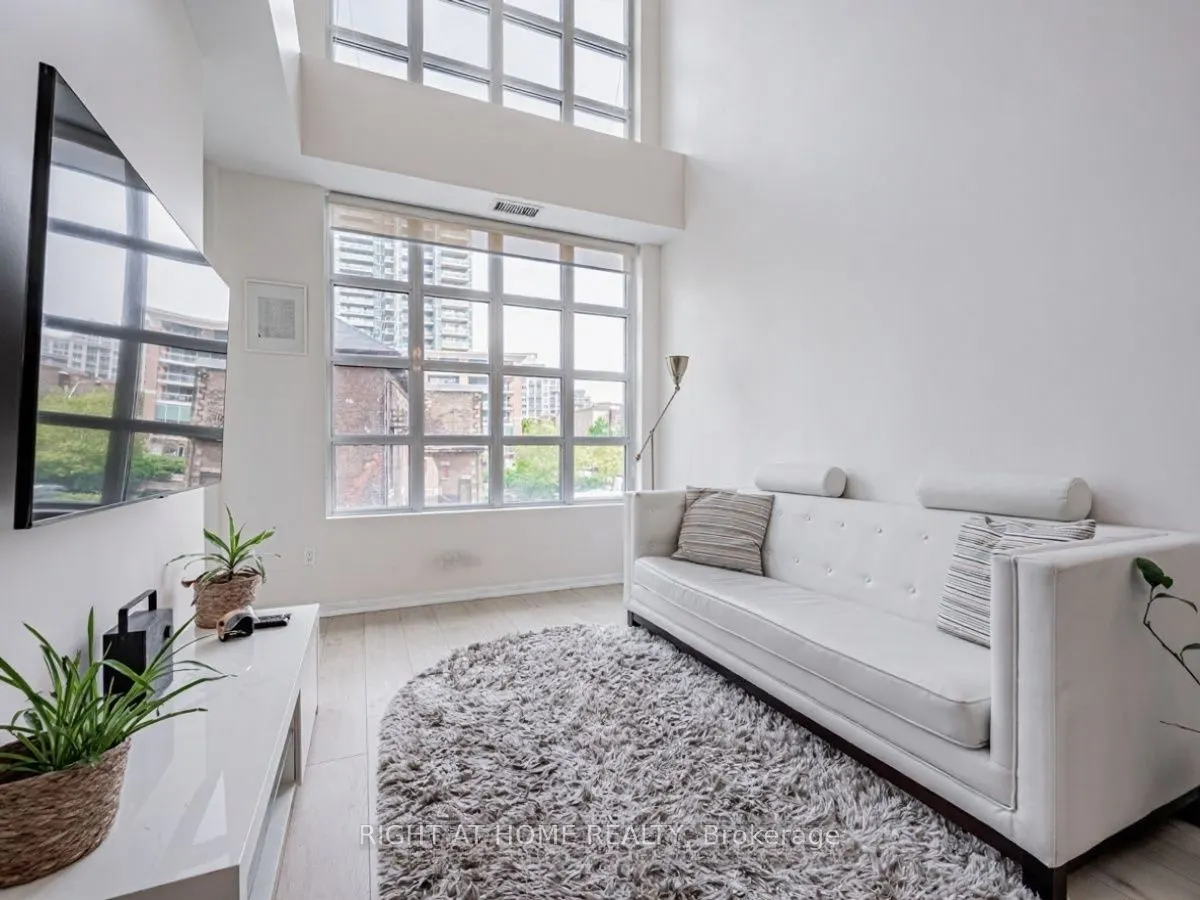 65 East Liberty Street, #322