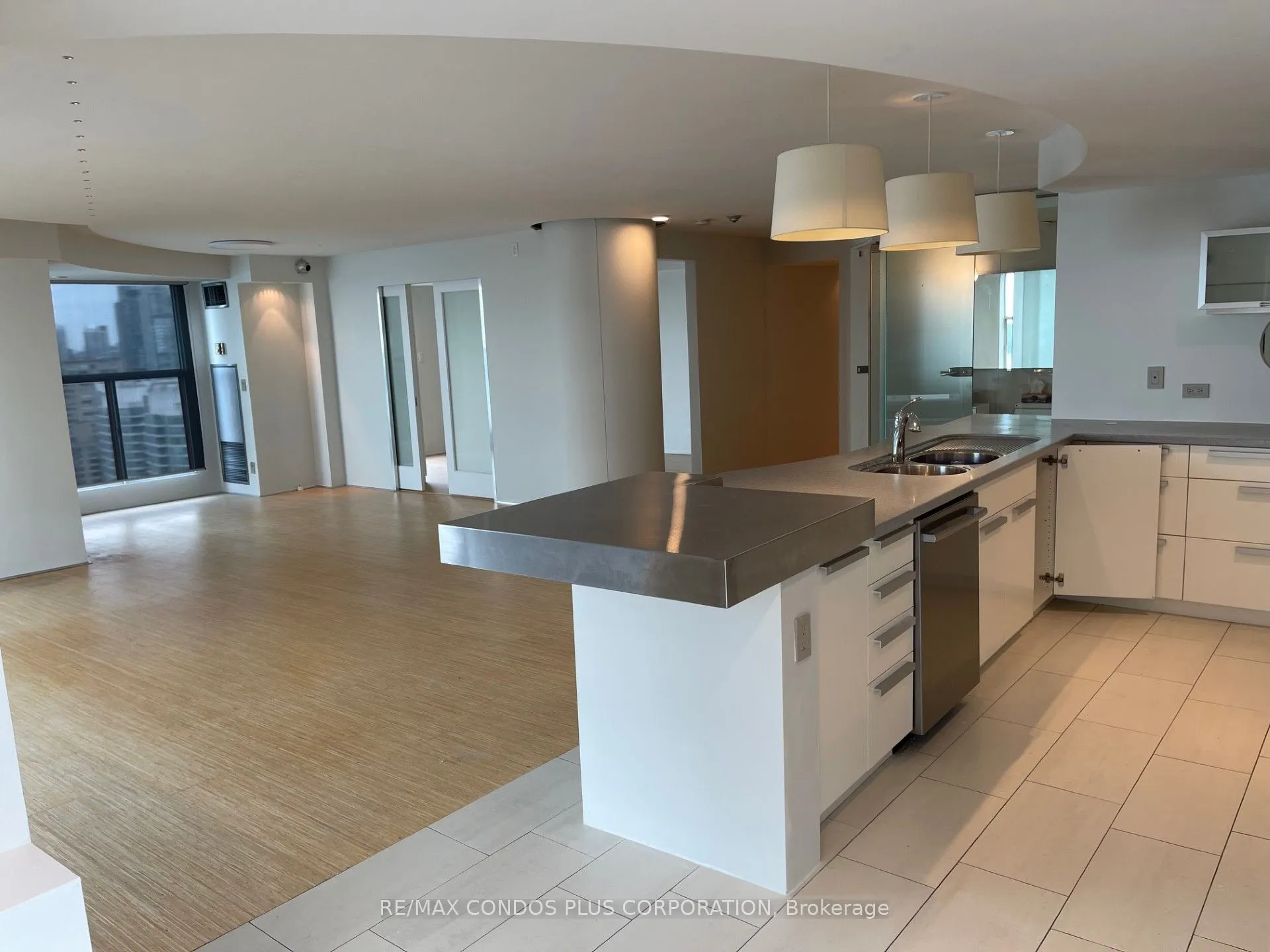 77 Harbour Square, #3508