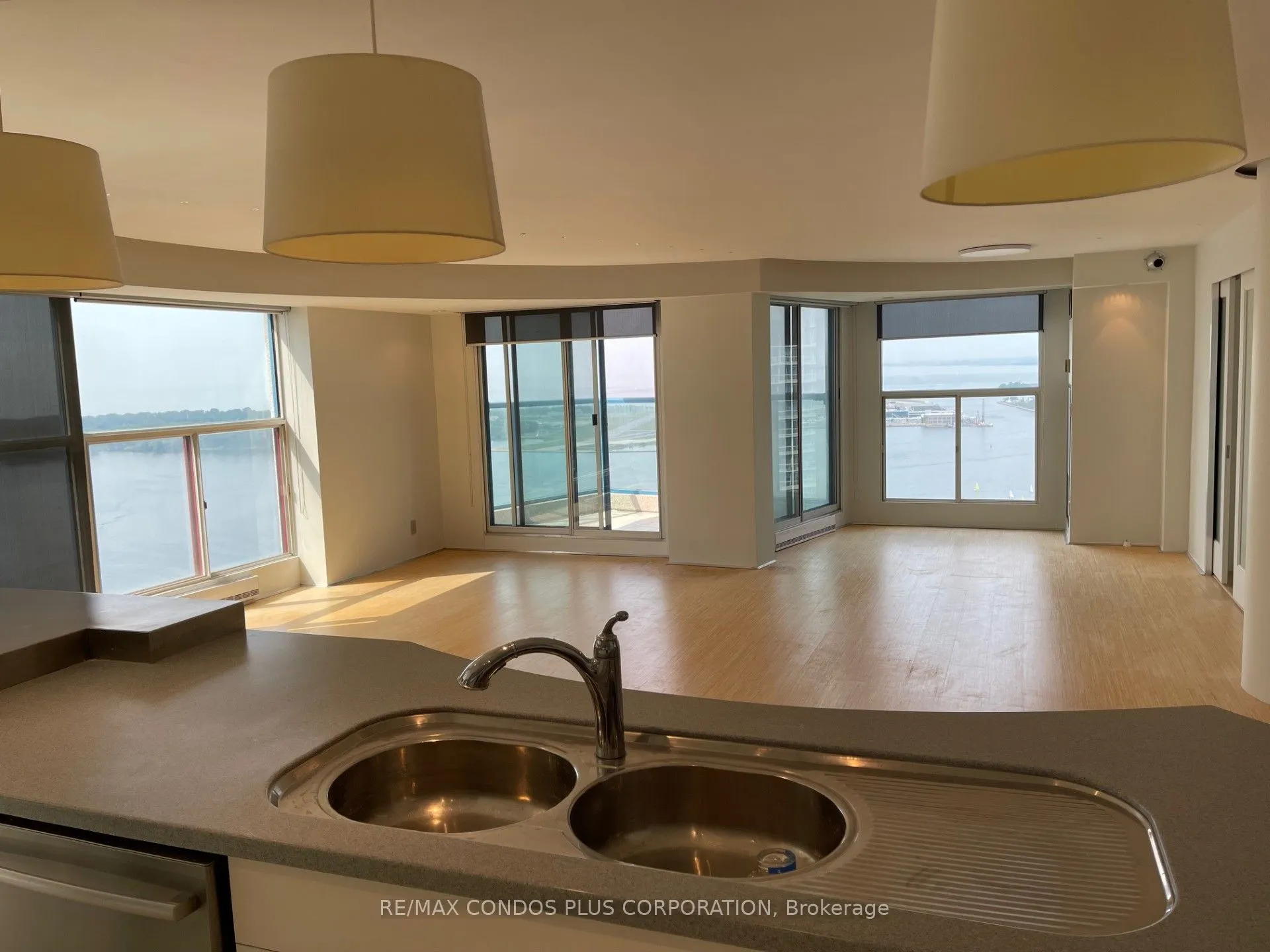 77 Harbour Square, #3508