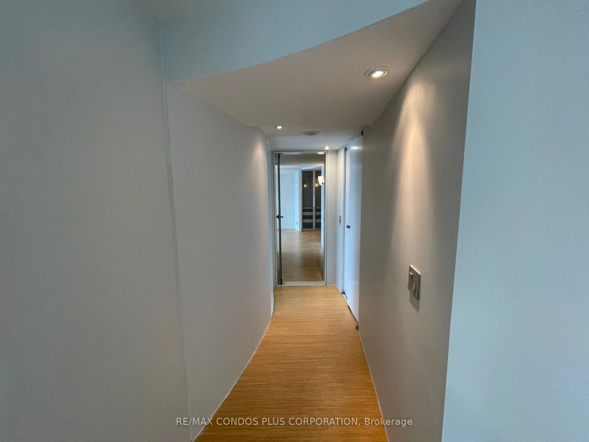 77 Harbour Square, #3508