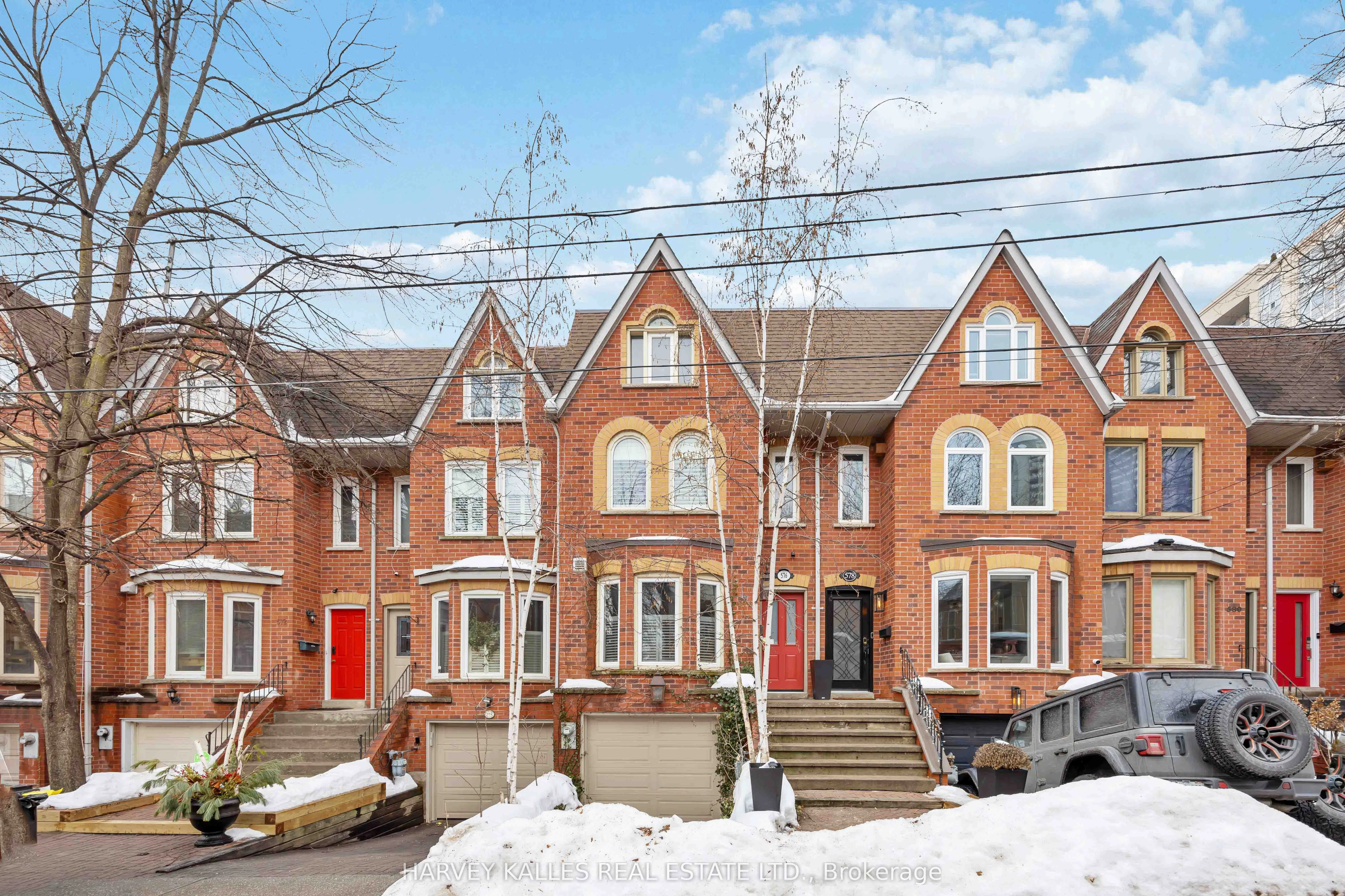 576 Ontario Street