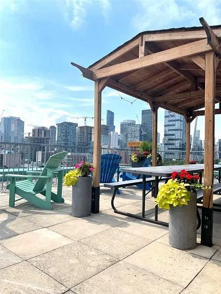311 Richmond Street E, #704