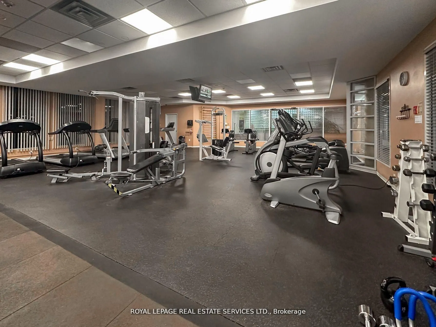 7 Concorde Place, #212