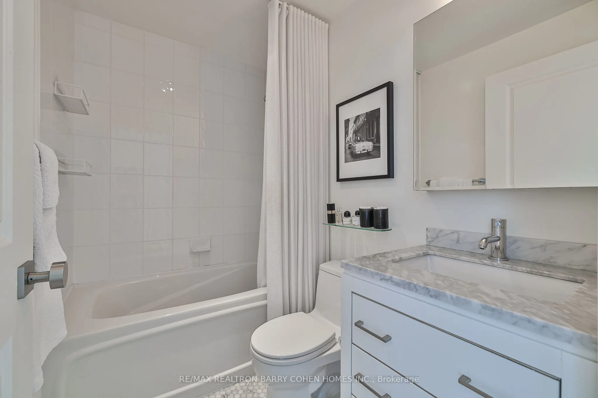 18 Yorkville Avenue, #3106