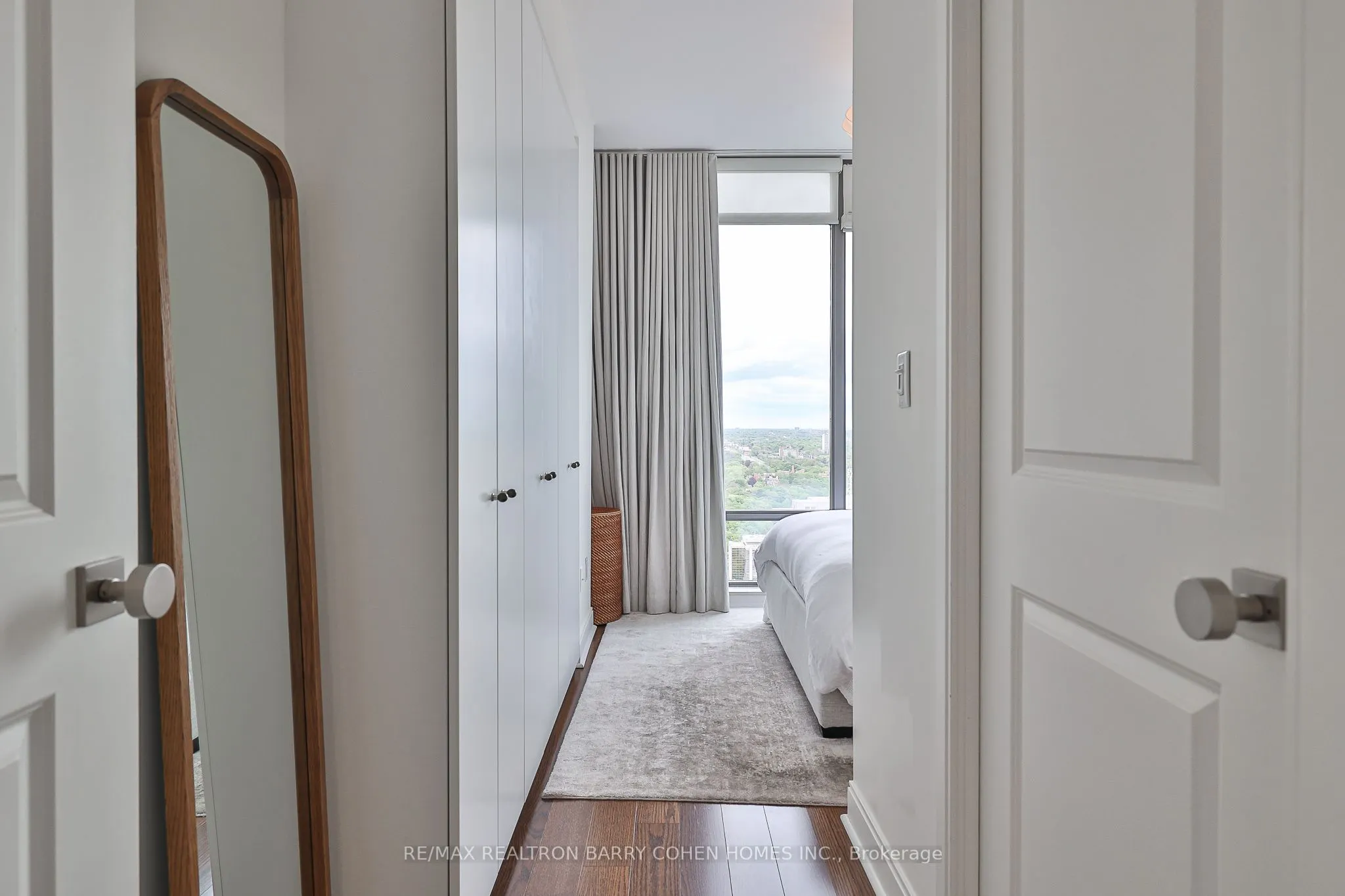 18 Yorkville Avenue, #3106