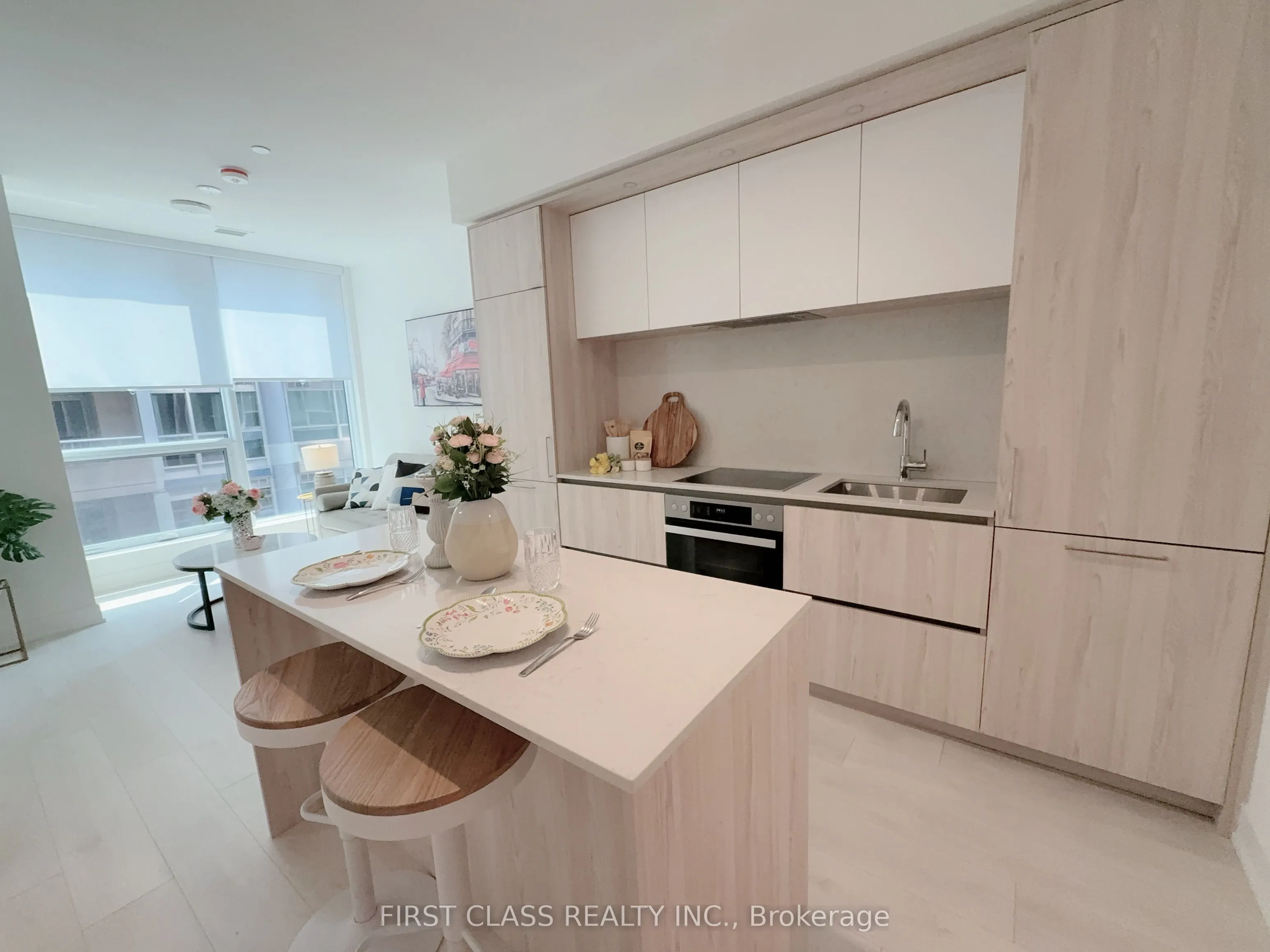 15 Mercer Street, #806