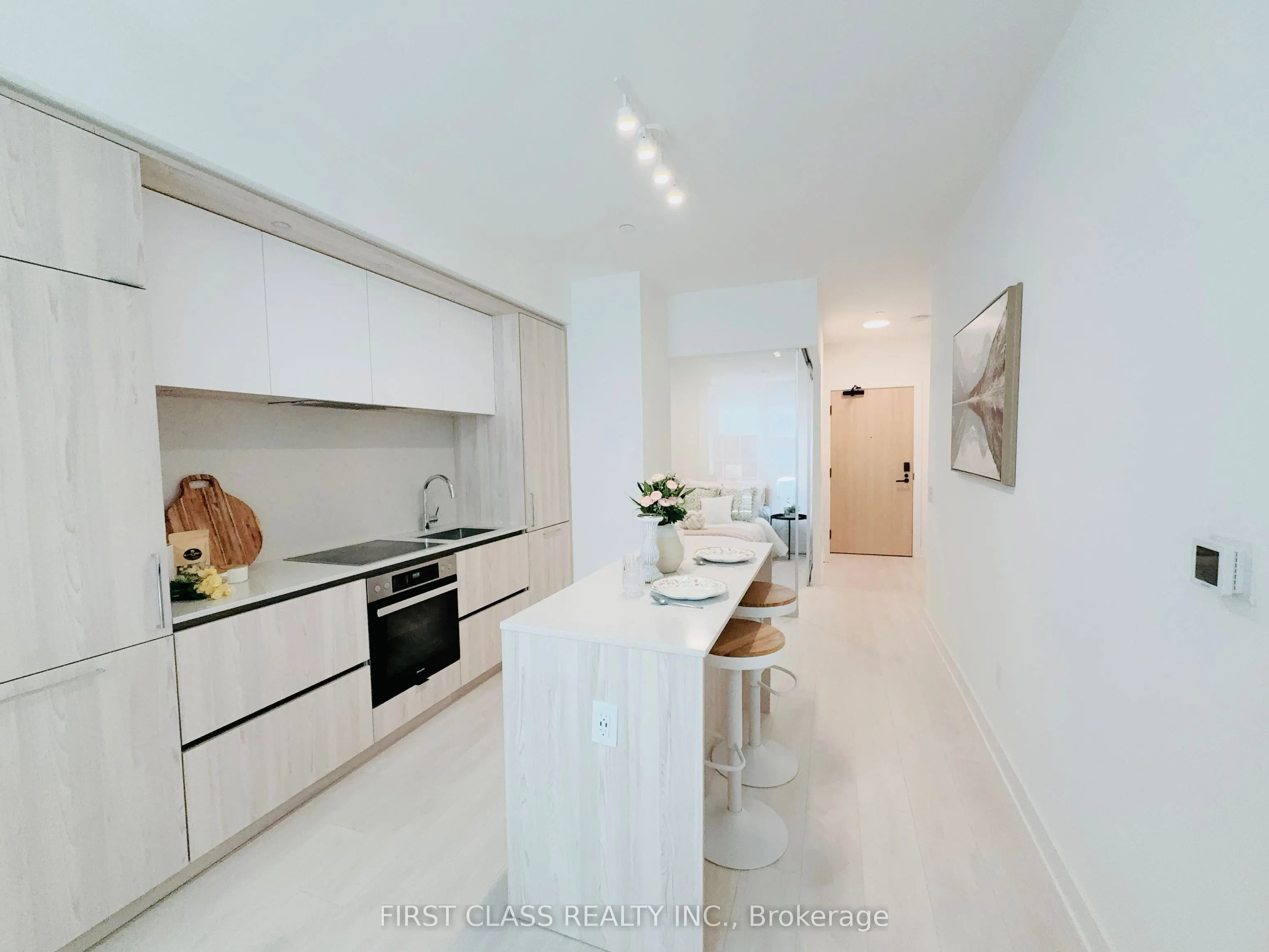 15 Mercer Street, #806