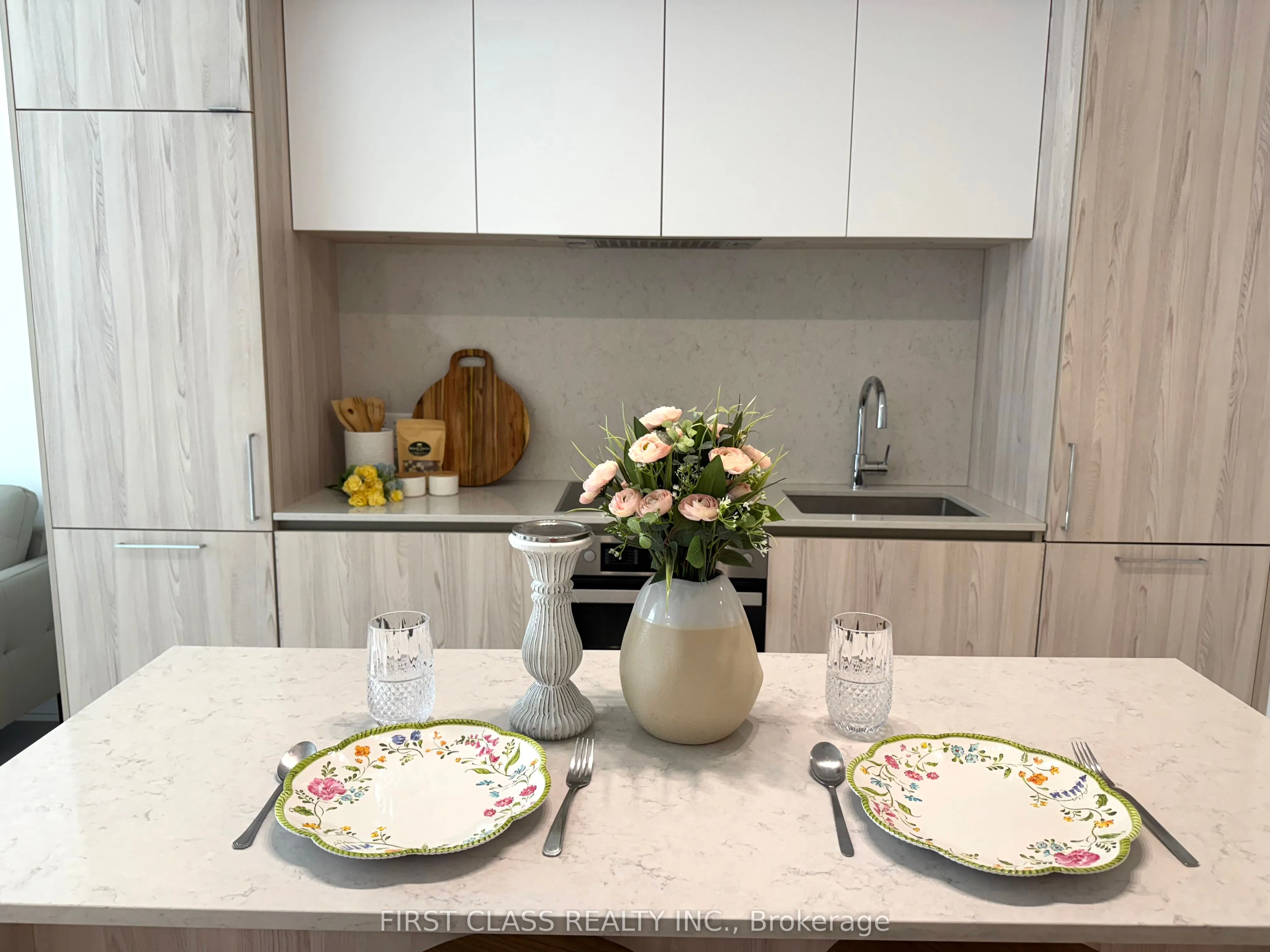 15 Mercer Street, #806