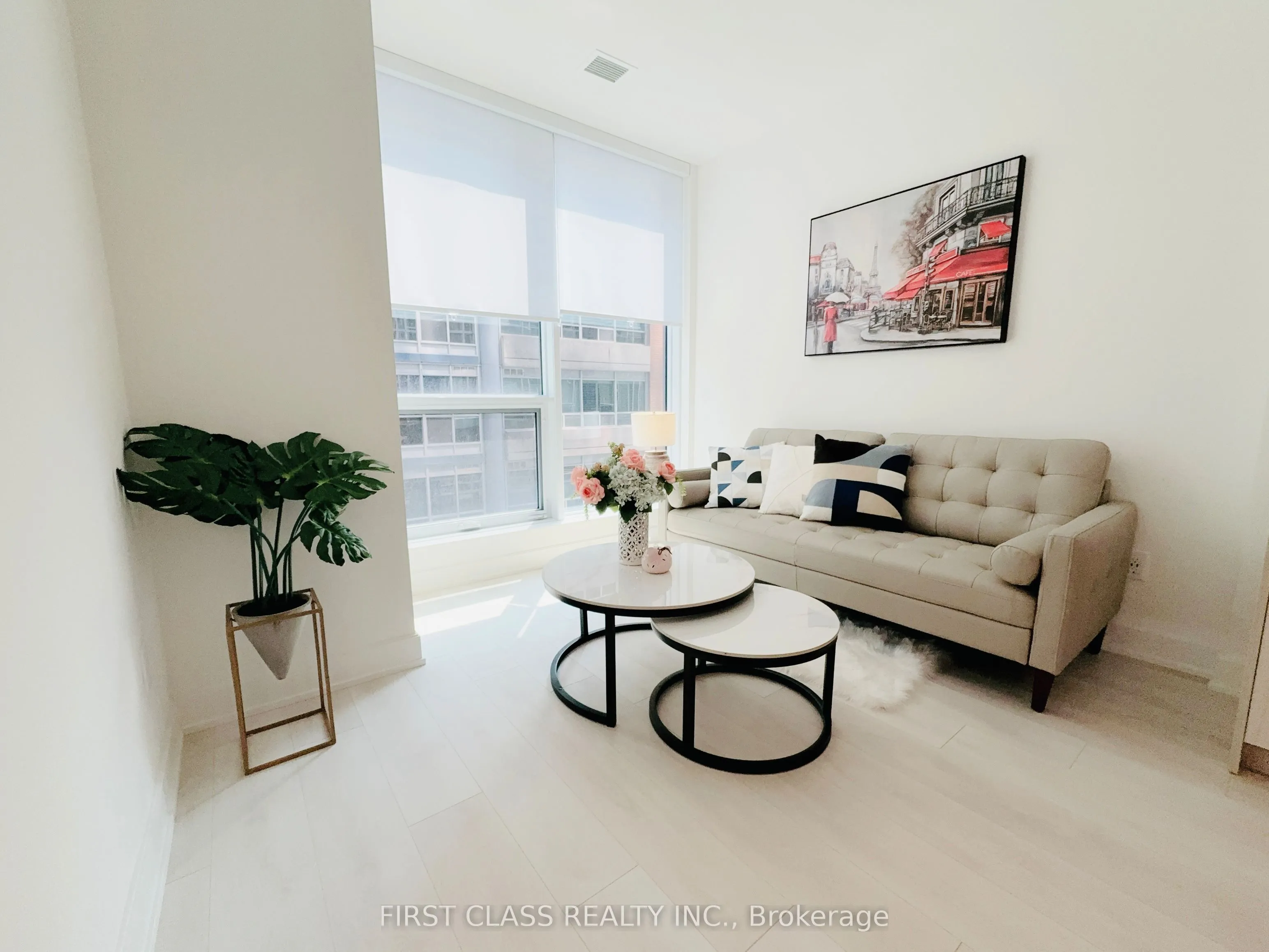 15 Mercer Street, #806