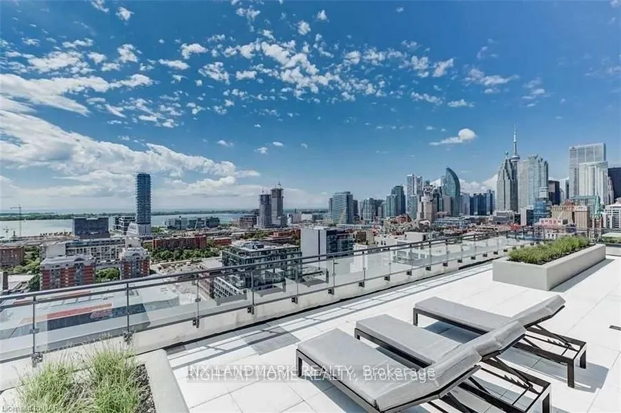 460 Adelaide Street, #1625