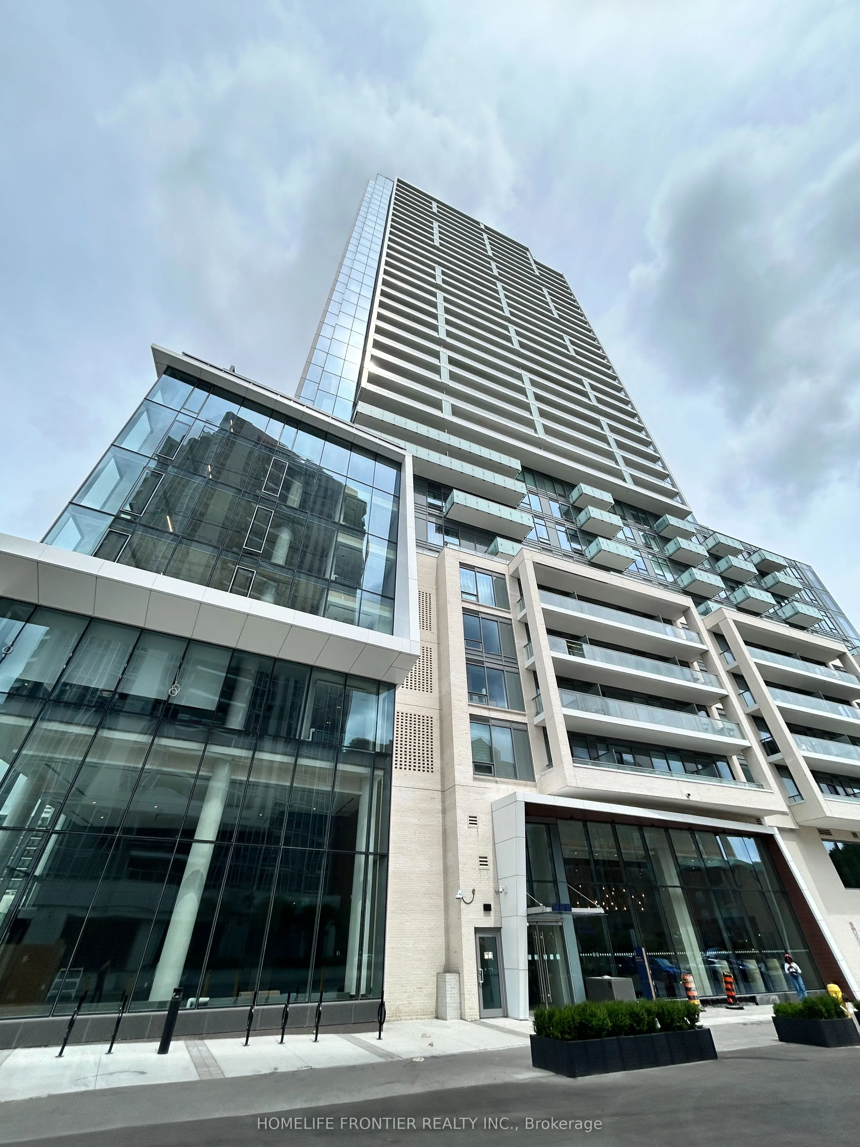 8 Olympic Garden Drive, #S2105