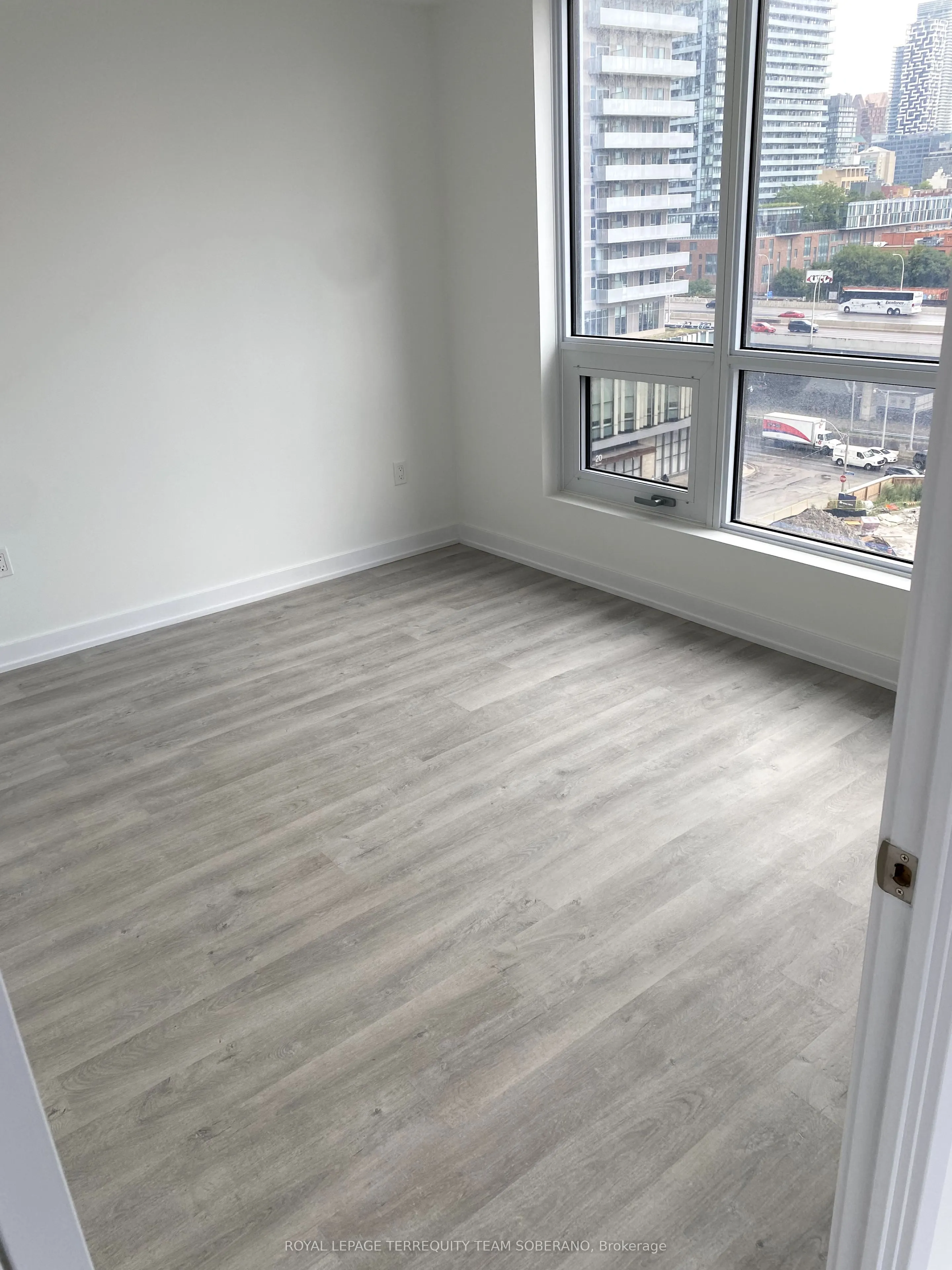 15 Richardson Street, #905