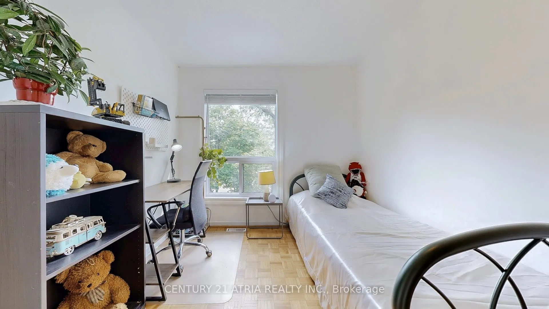 80 Spire Hillway, #23