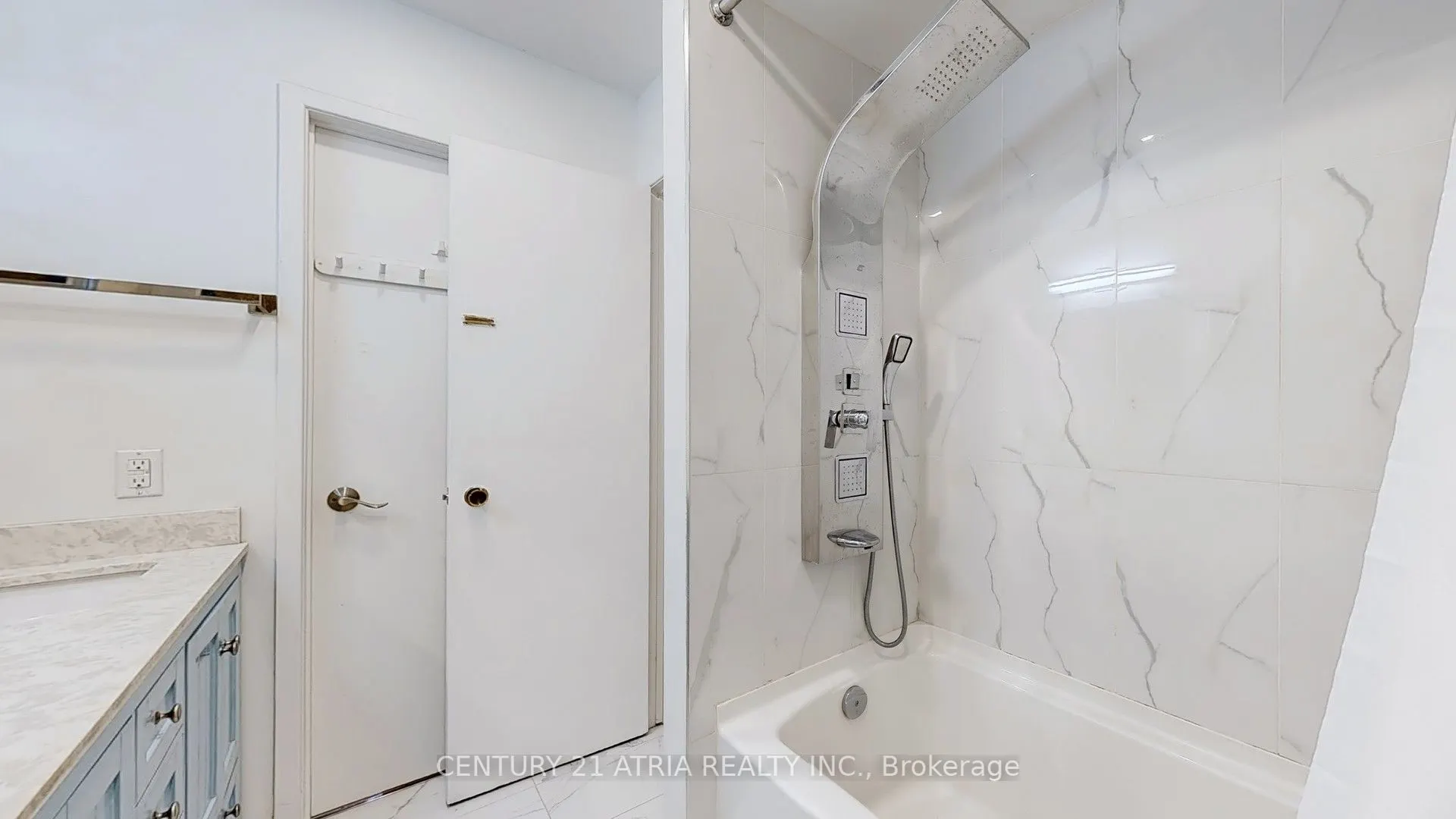 80 Spire Hillway, #23