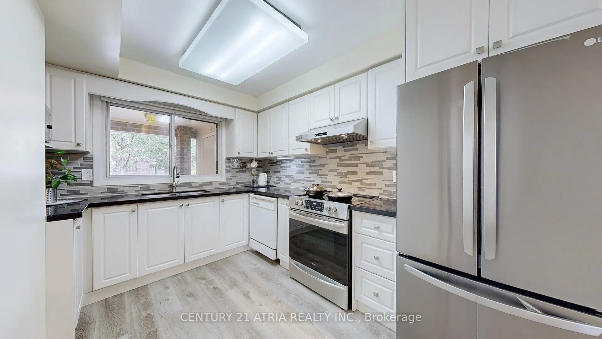 80 Spire Hillway, #23