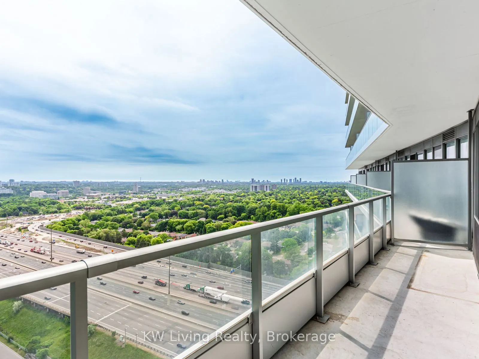 115 McMahon Drive, #2806