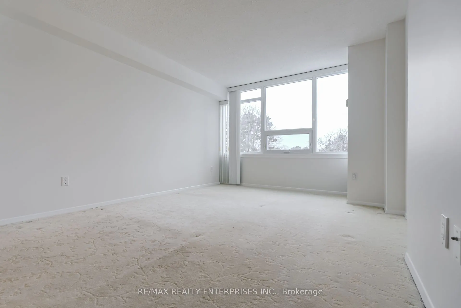 55 Skymark Drive, #205