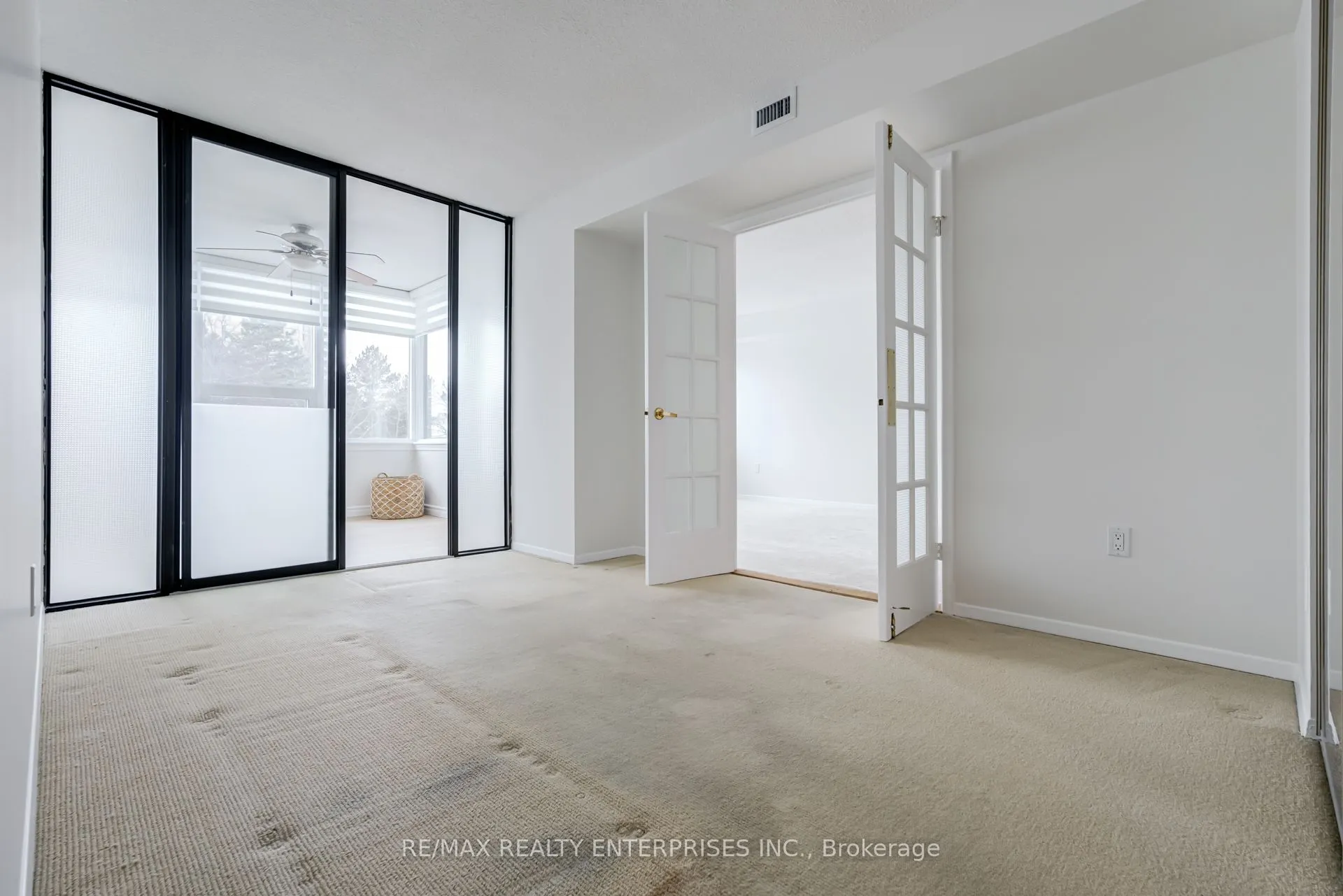 55 Skymark Drive, #205