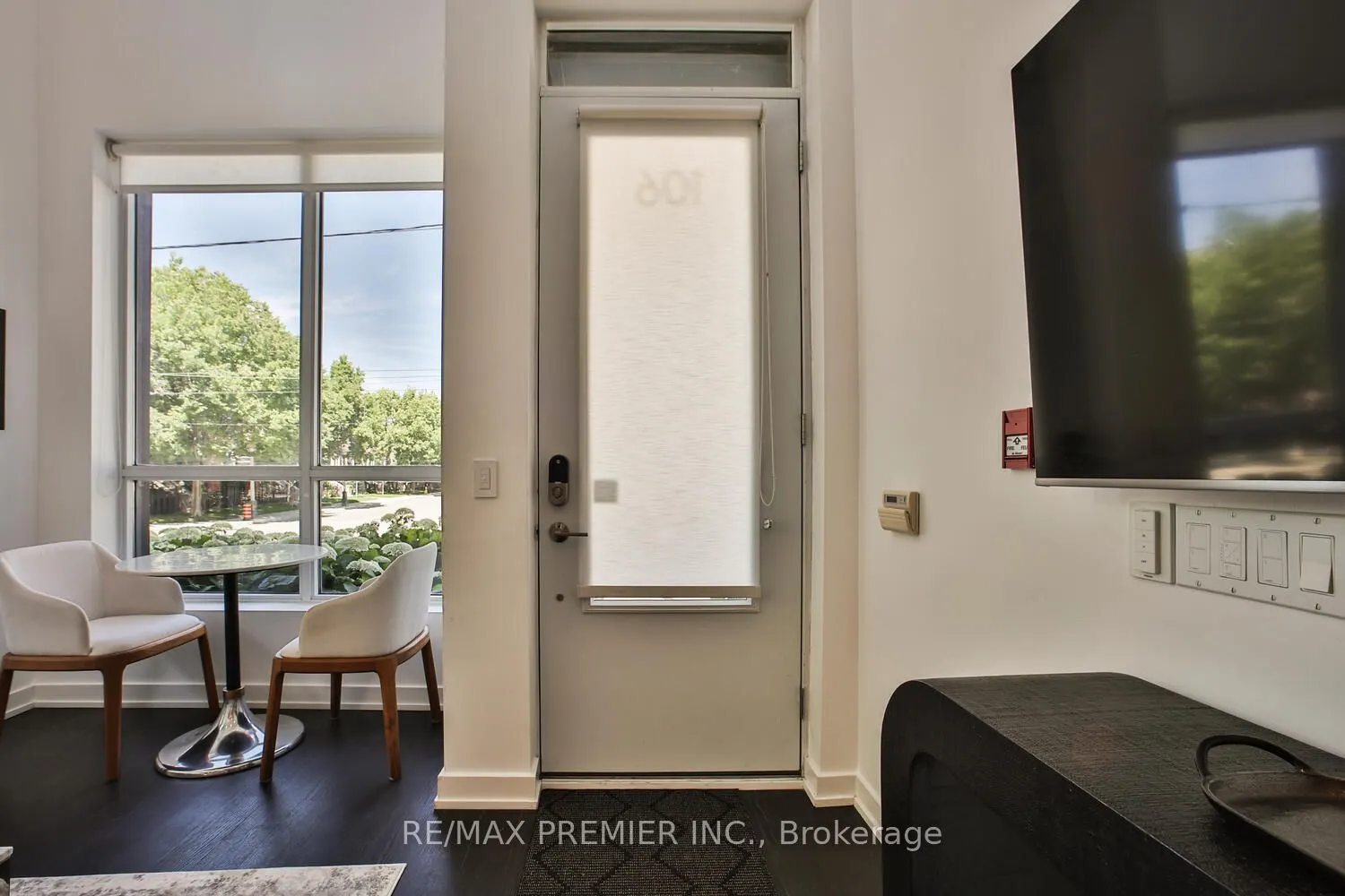 1030 King Street W, #106
