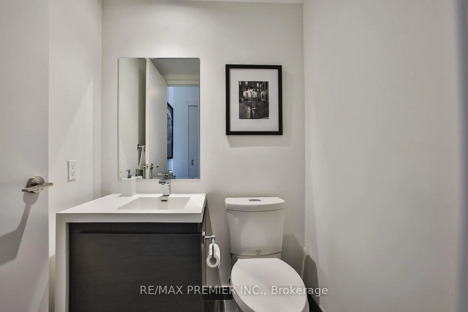 1030 King Street W, #106