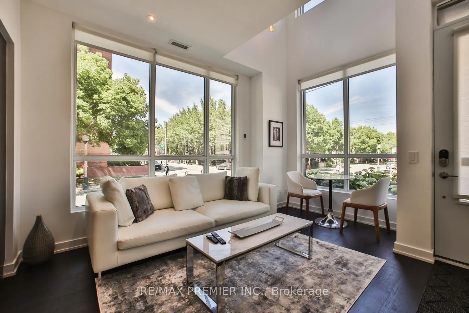 1030 King Street W, #106