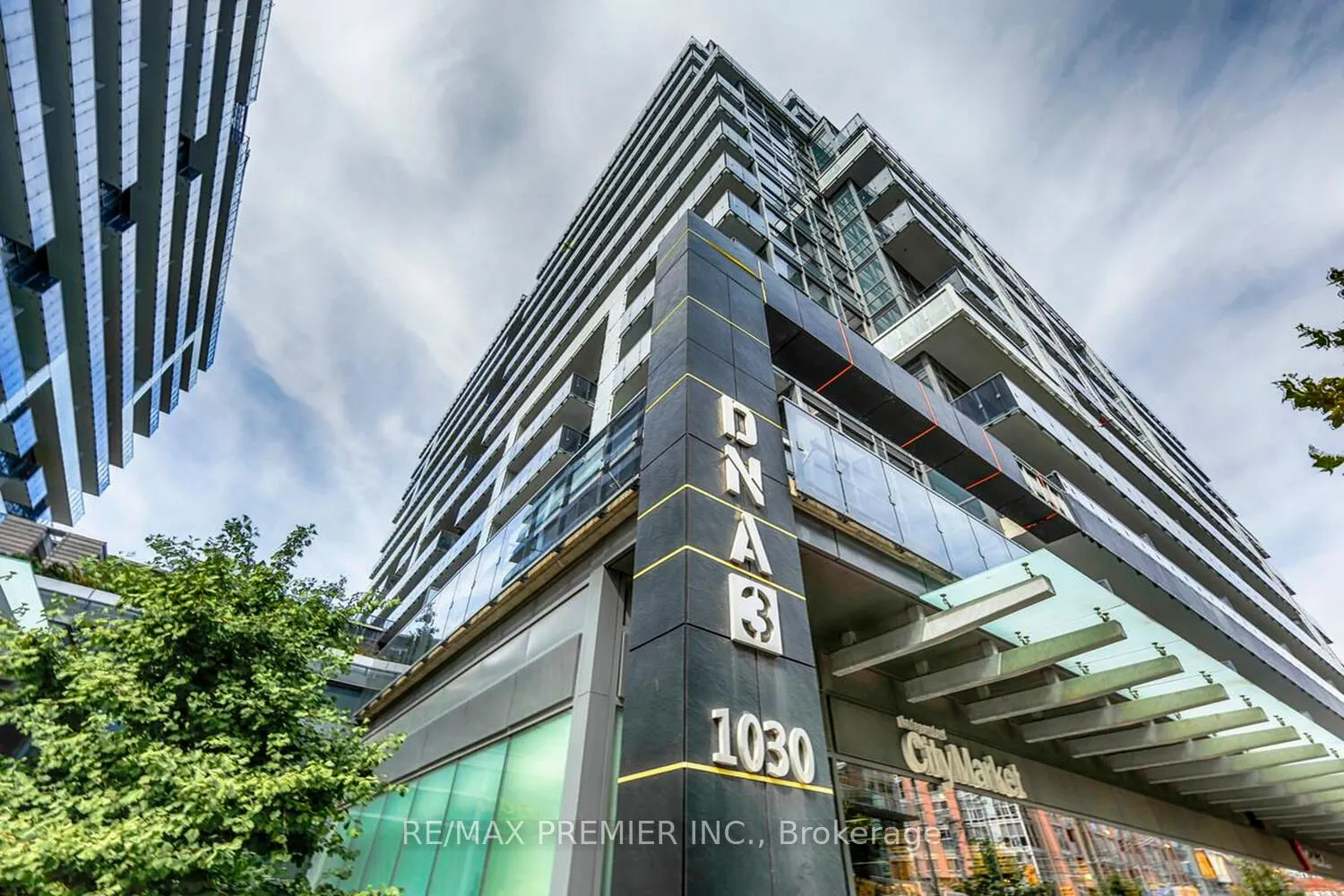 1030 King Street W, #106