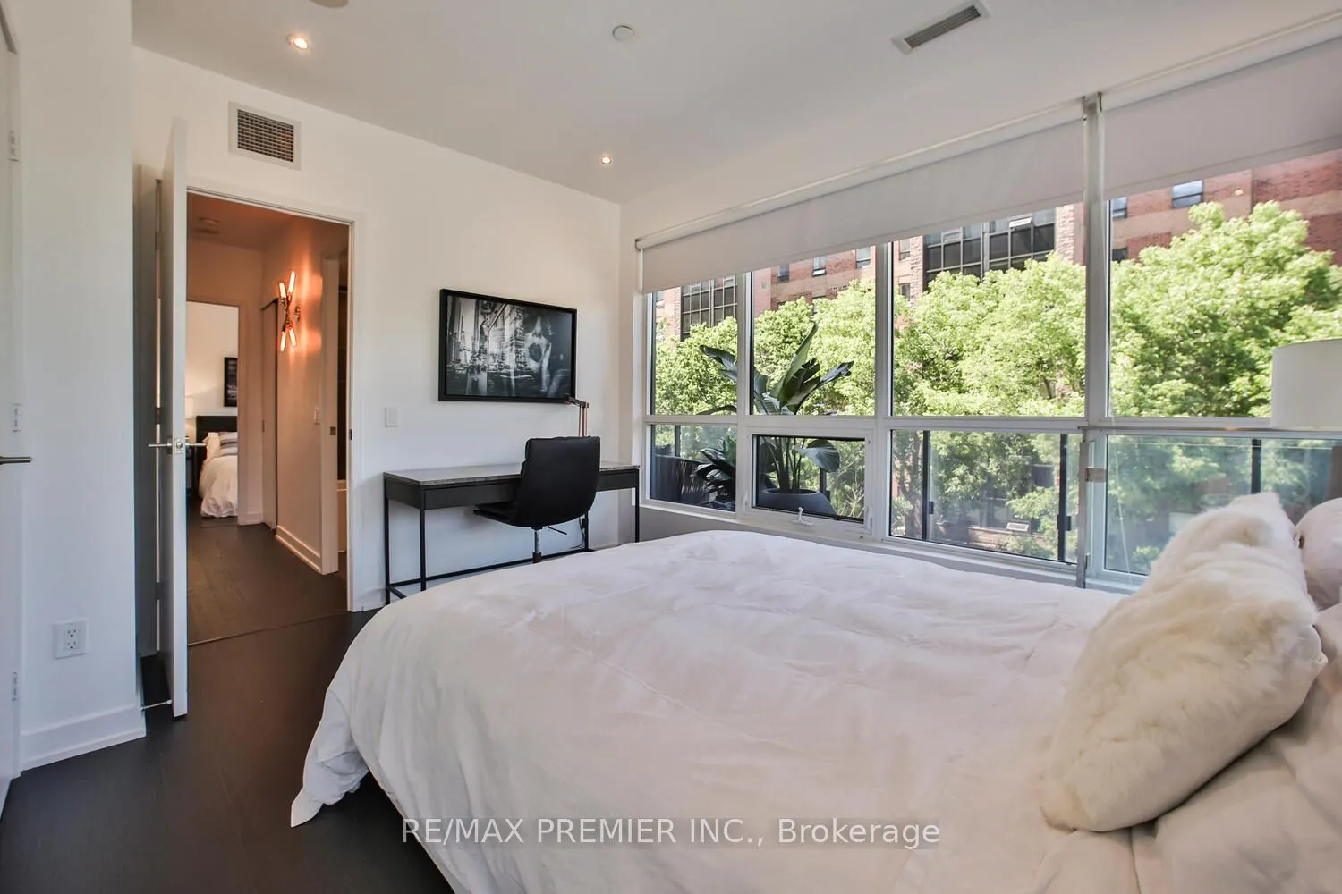 1030 King Street W, #106