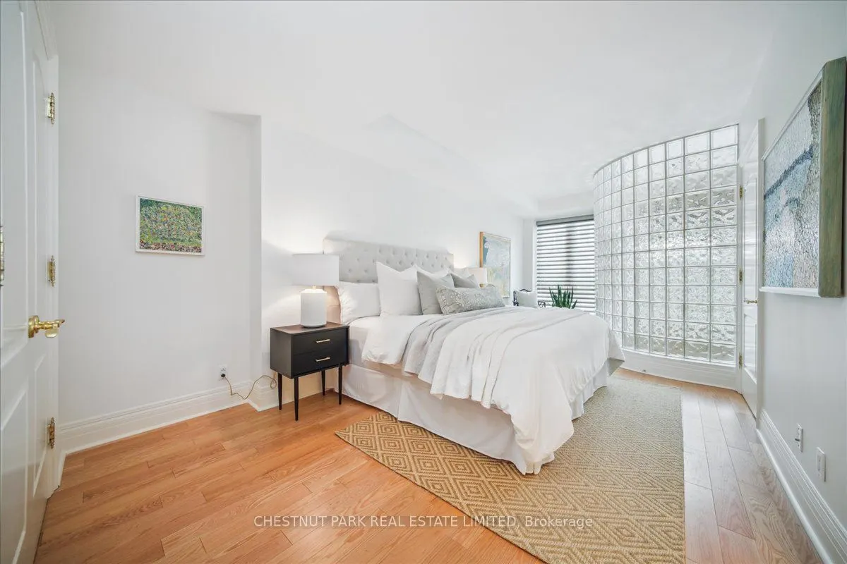 33 Delisle Avenue, #203
