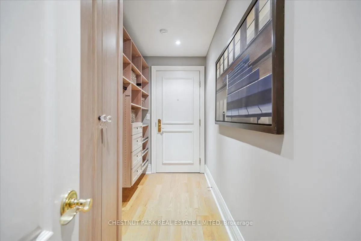 33 Delisle Avenue, #203