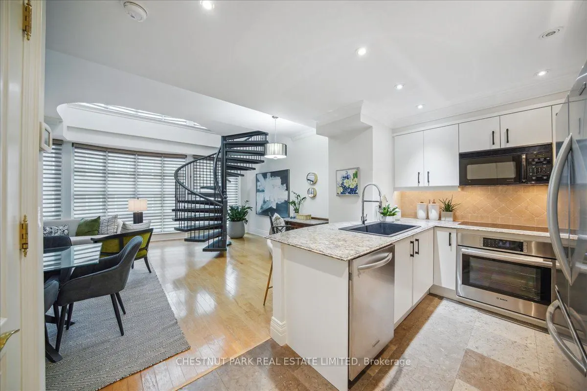 33 Delisle Avenue, #203