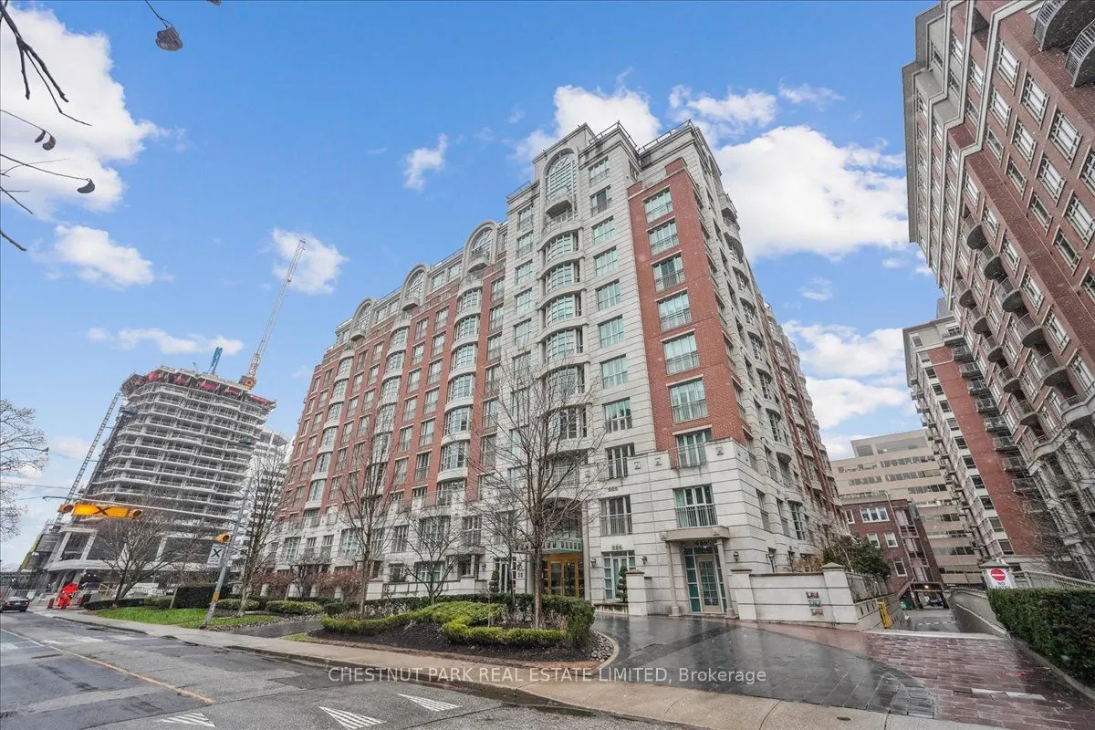33 Delisle Avenue, #203
