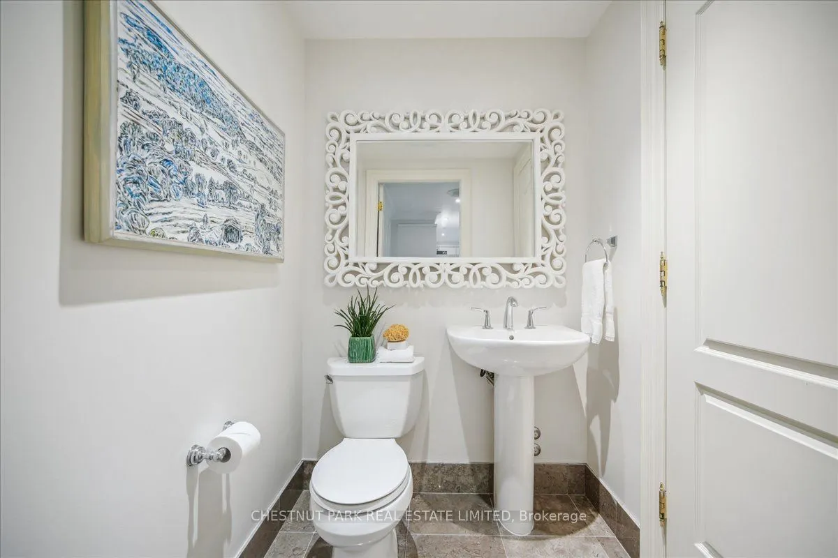 33 Delisle Avenue, #203
