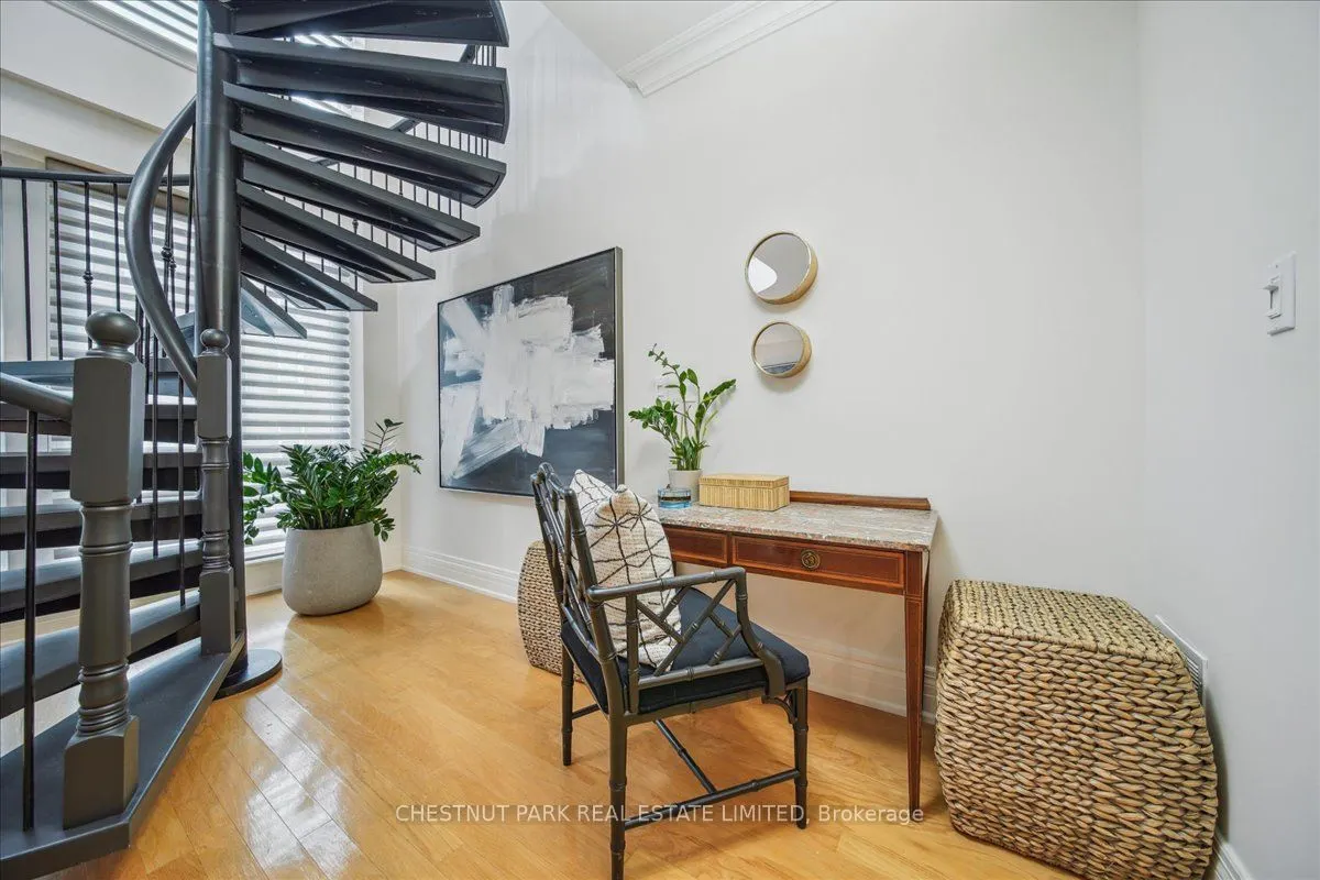 33 Delisle Avenue, #203