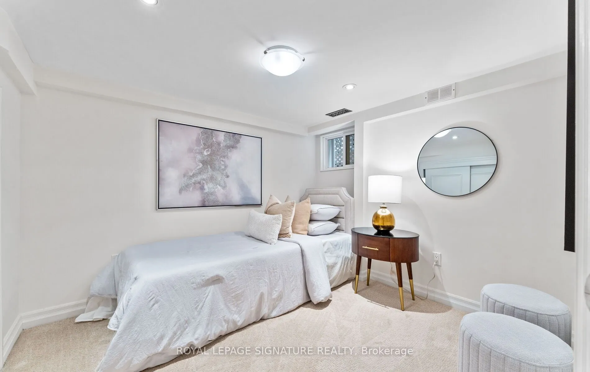 45 Hillsdale Avenue W