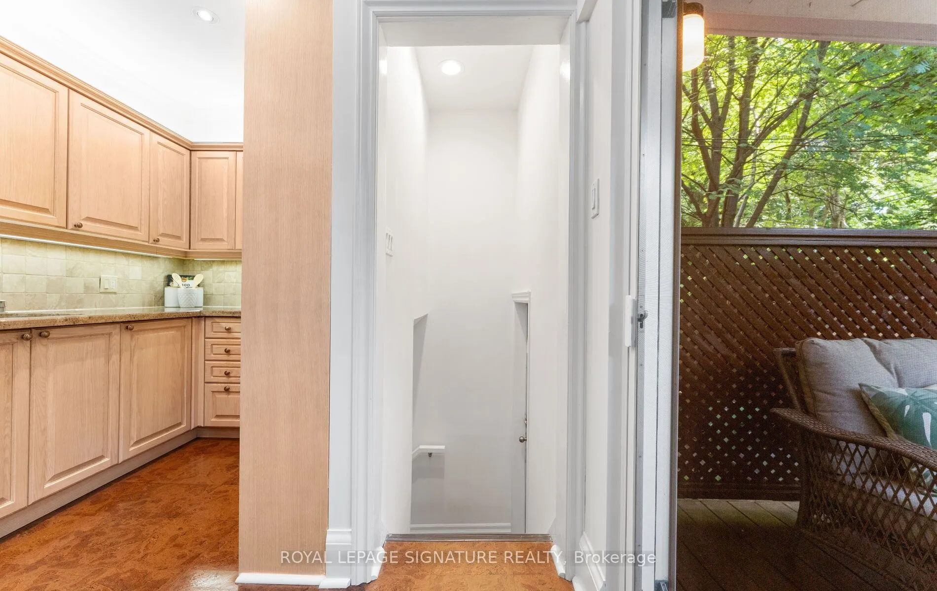 45 Hillsdale Avenue W