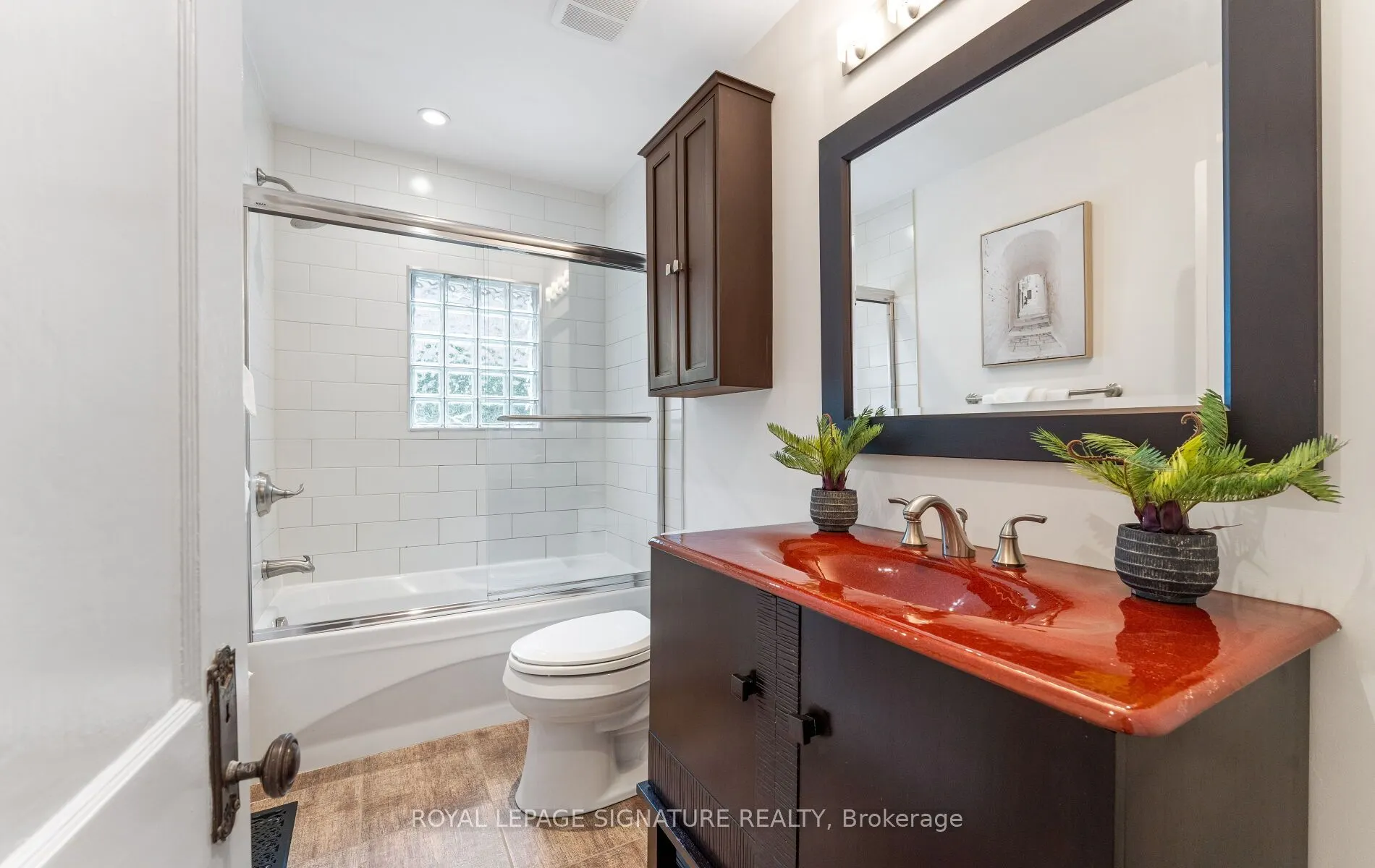 45 Hillsdale Avenue W