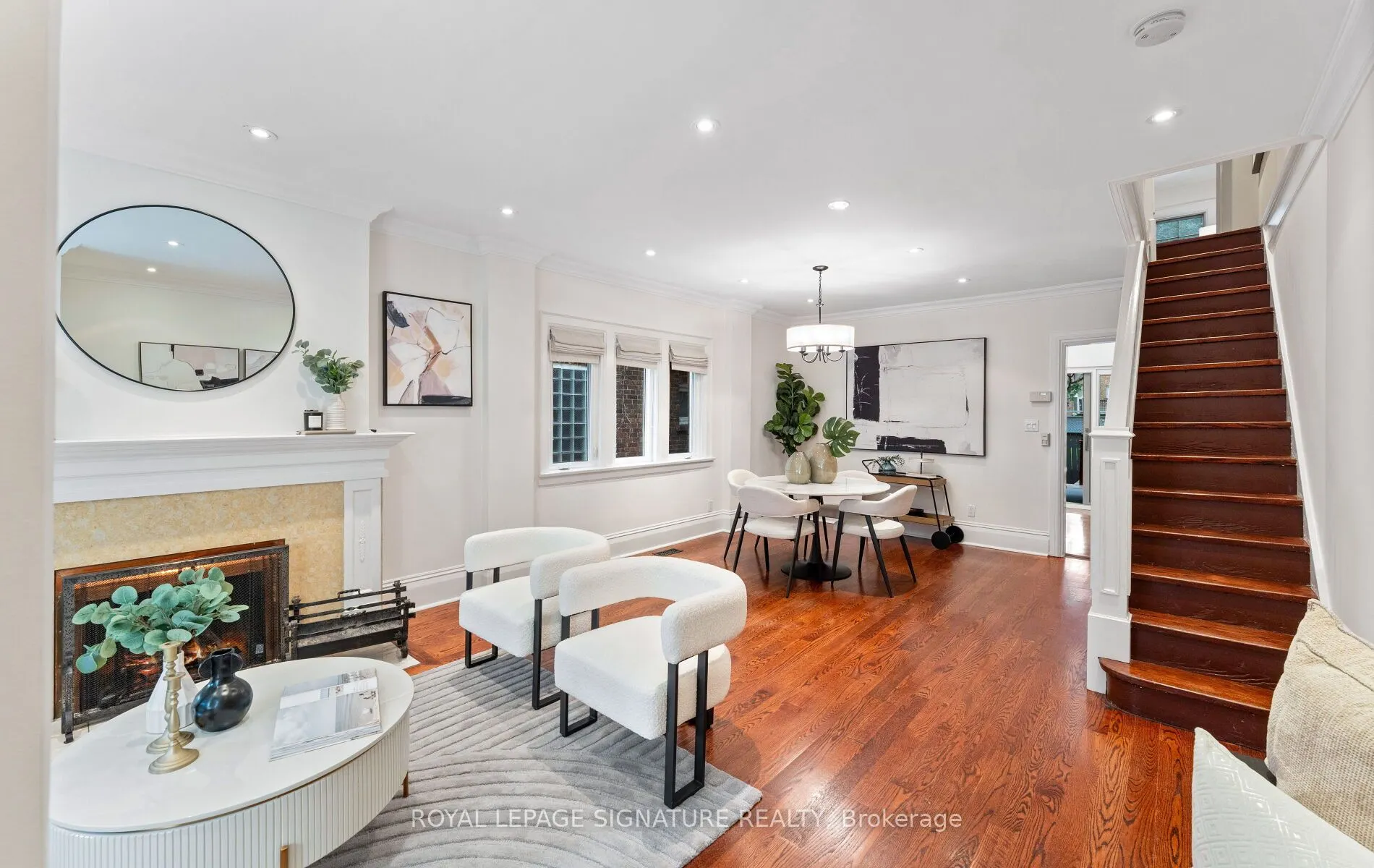 45 Hillsdale Avenue W