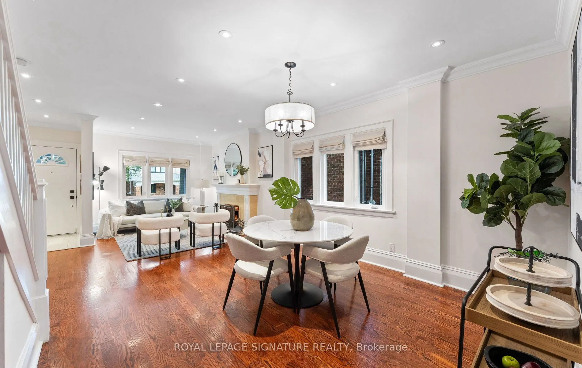 45 Hillsdale Avenue W