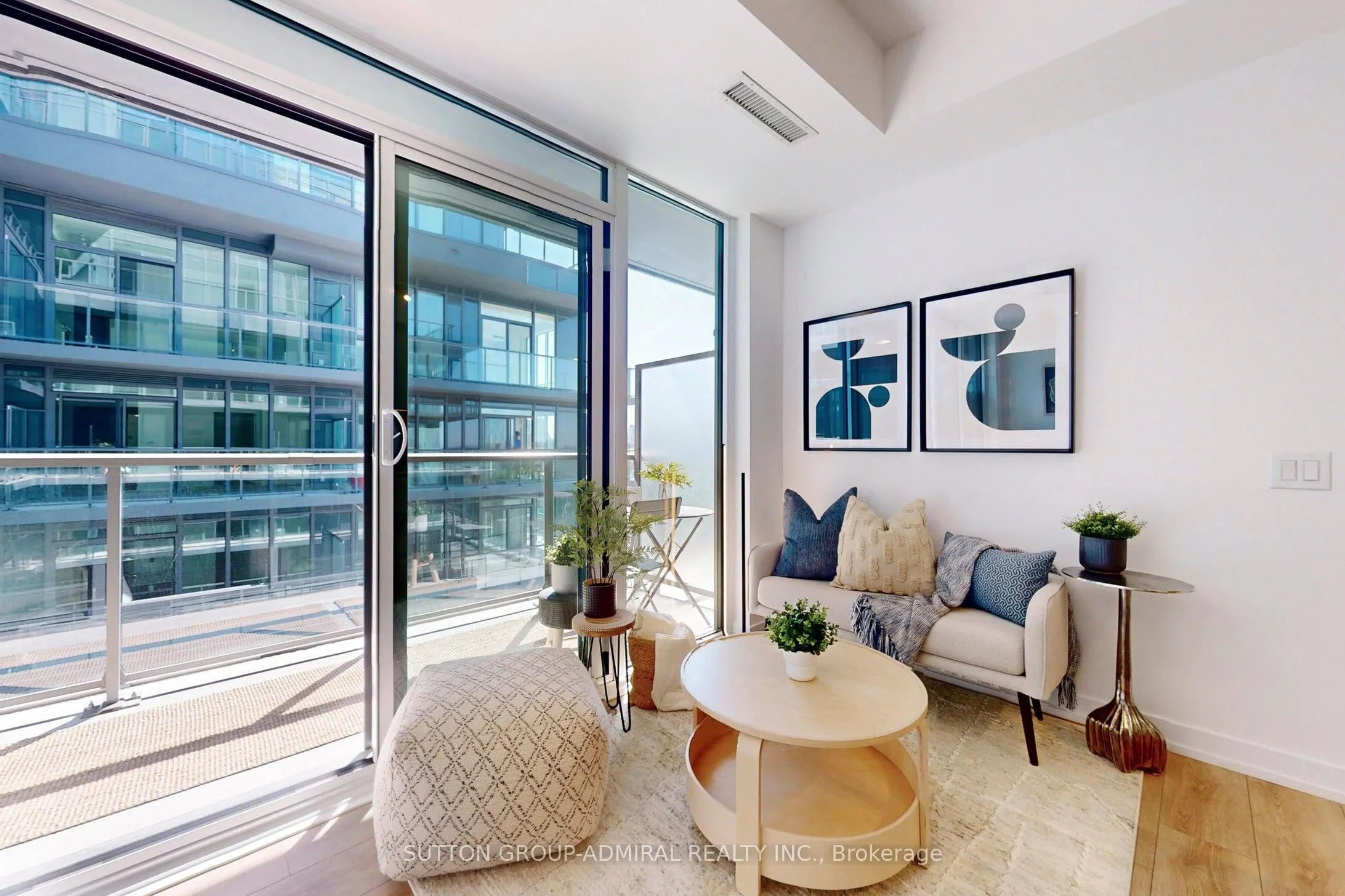 500 Dupont Street, #602