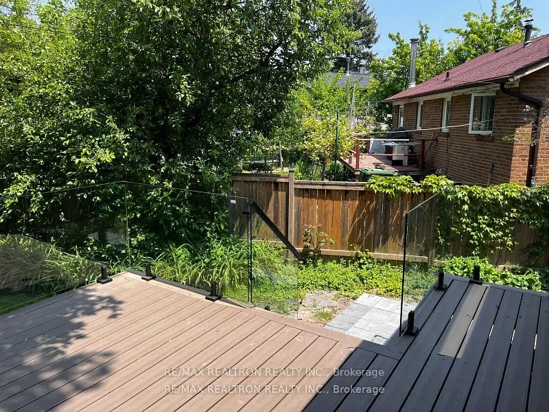 186 Sweeney Drive N